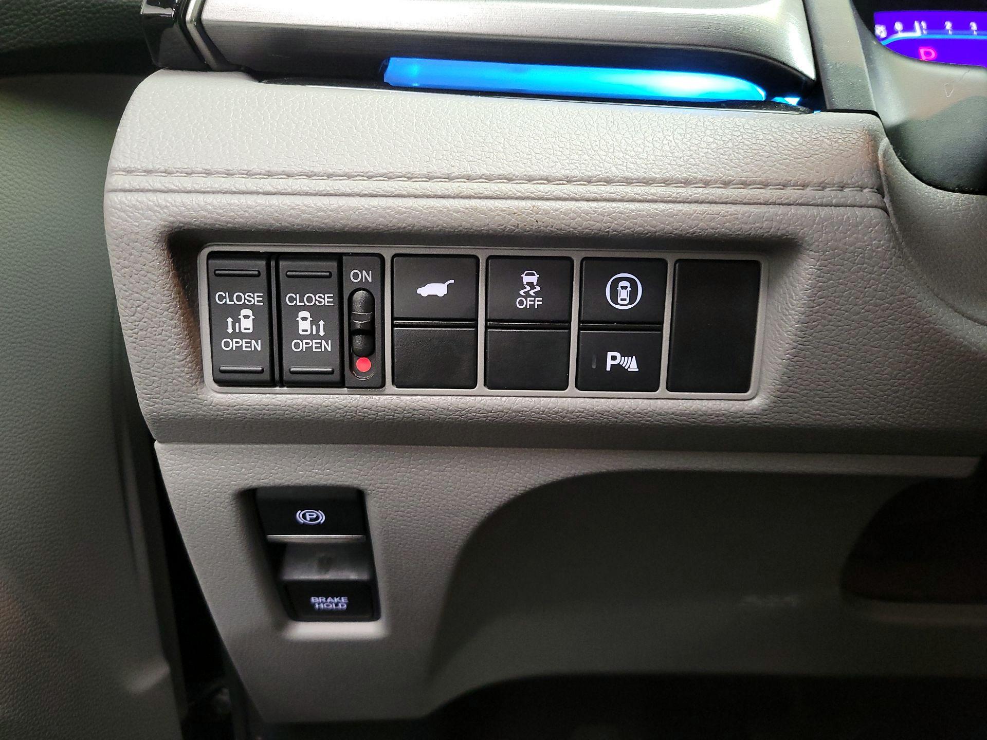 Thumbnail: 2022 Honda Odyssey - 13