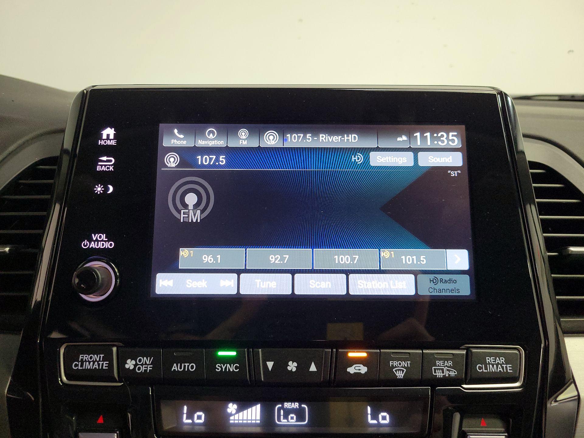 Thumbnail: 2022 Honda Odyssey - 16