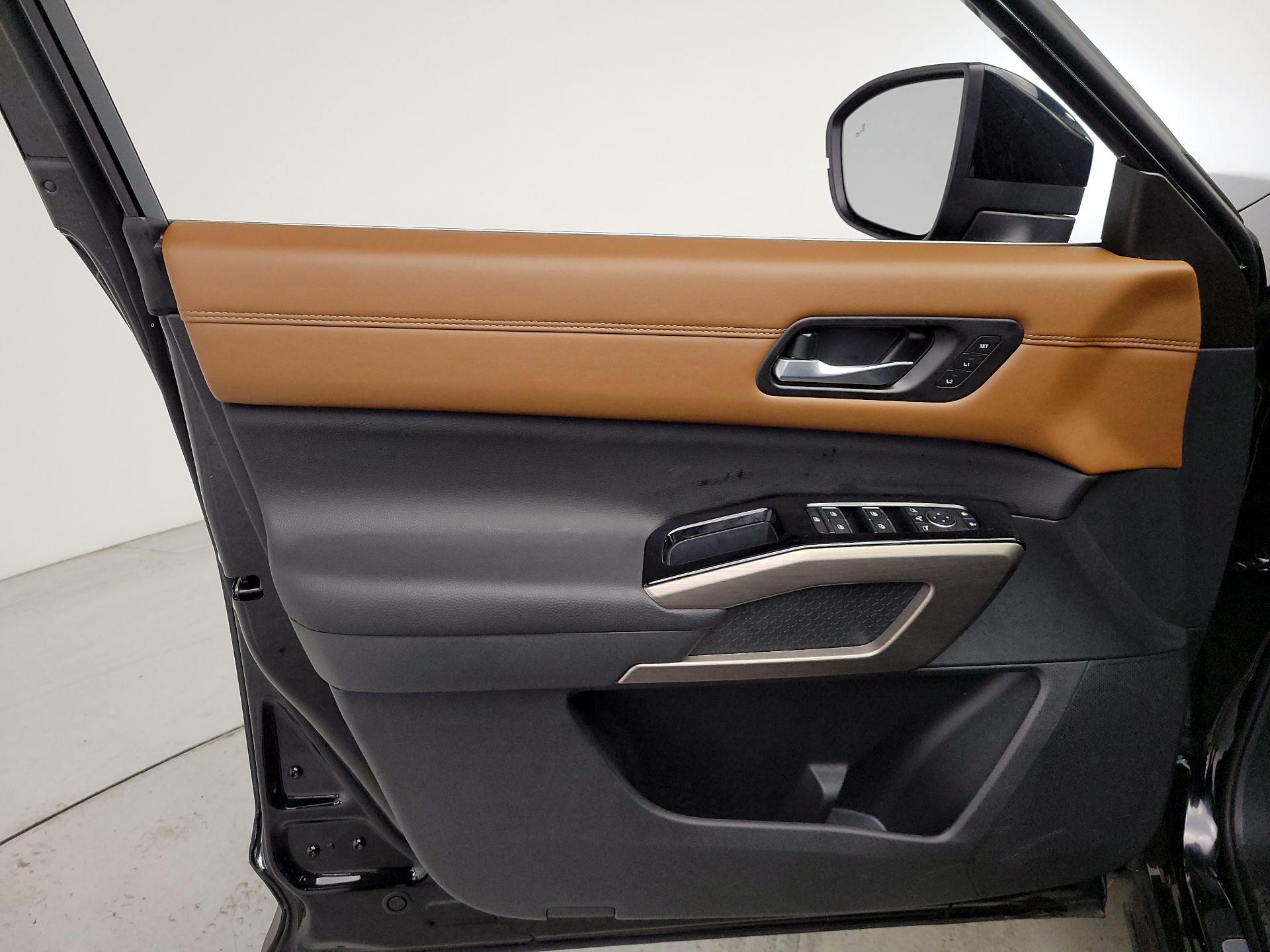 Thumbnail: 2025 Nissan Pathfinder - 12
