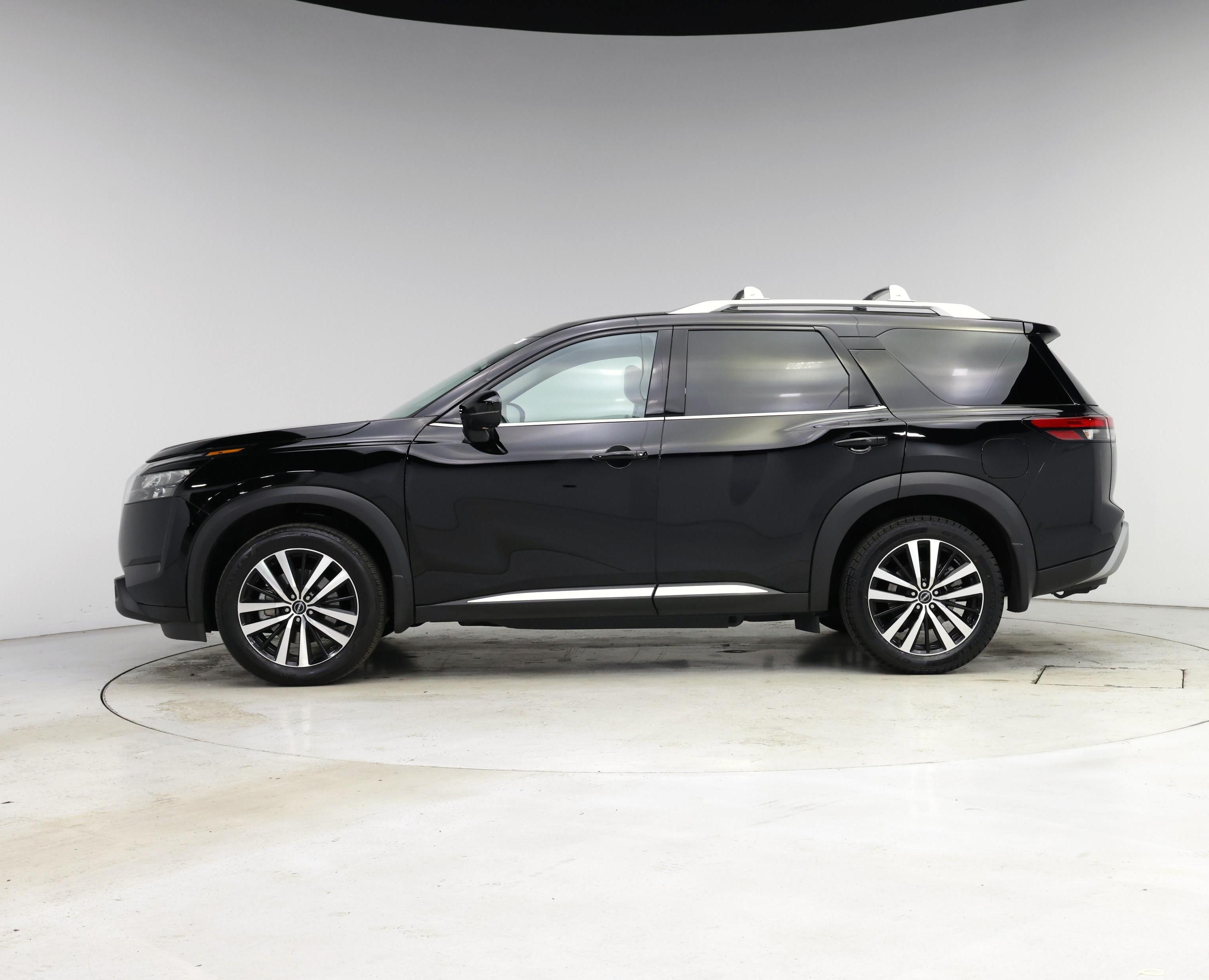 Thumbnail: 2025 Nissan Pathfinder - 3