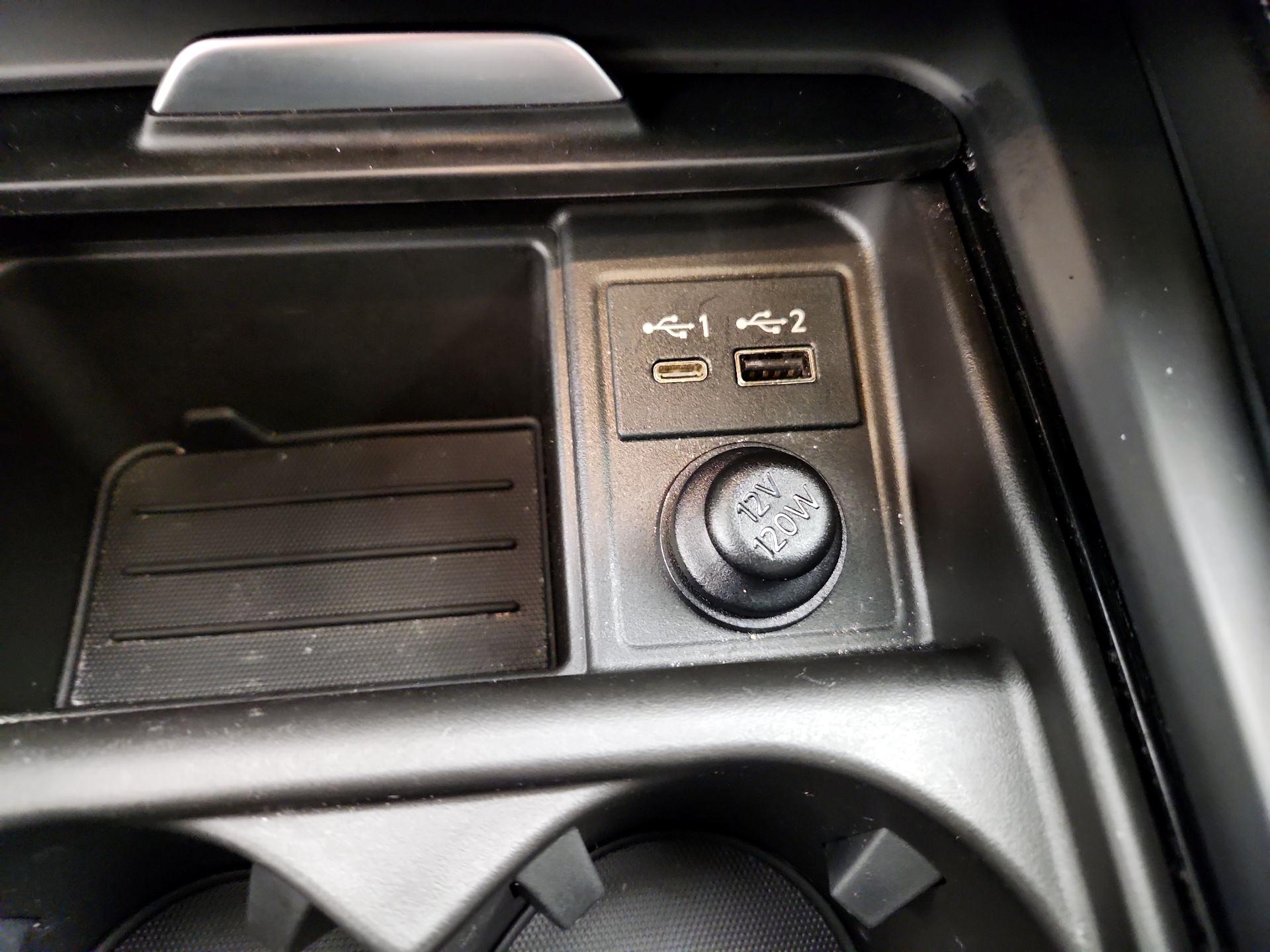 Thumbnail: 2023 INFINITI QX55 - 19