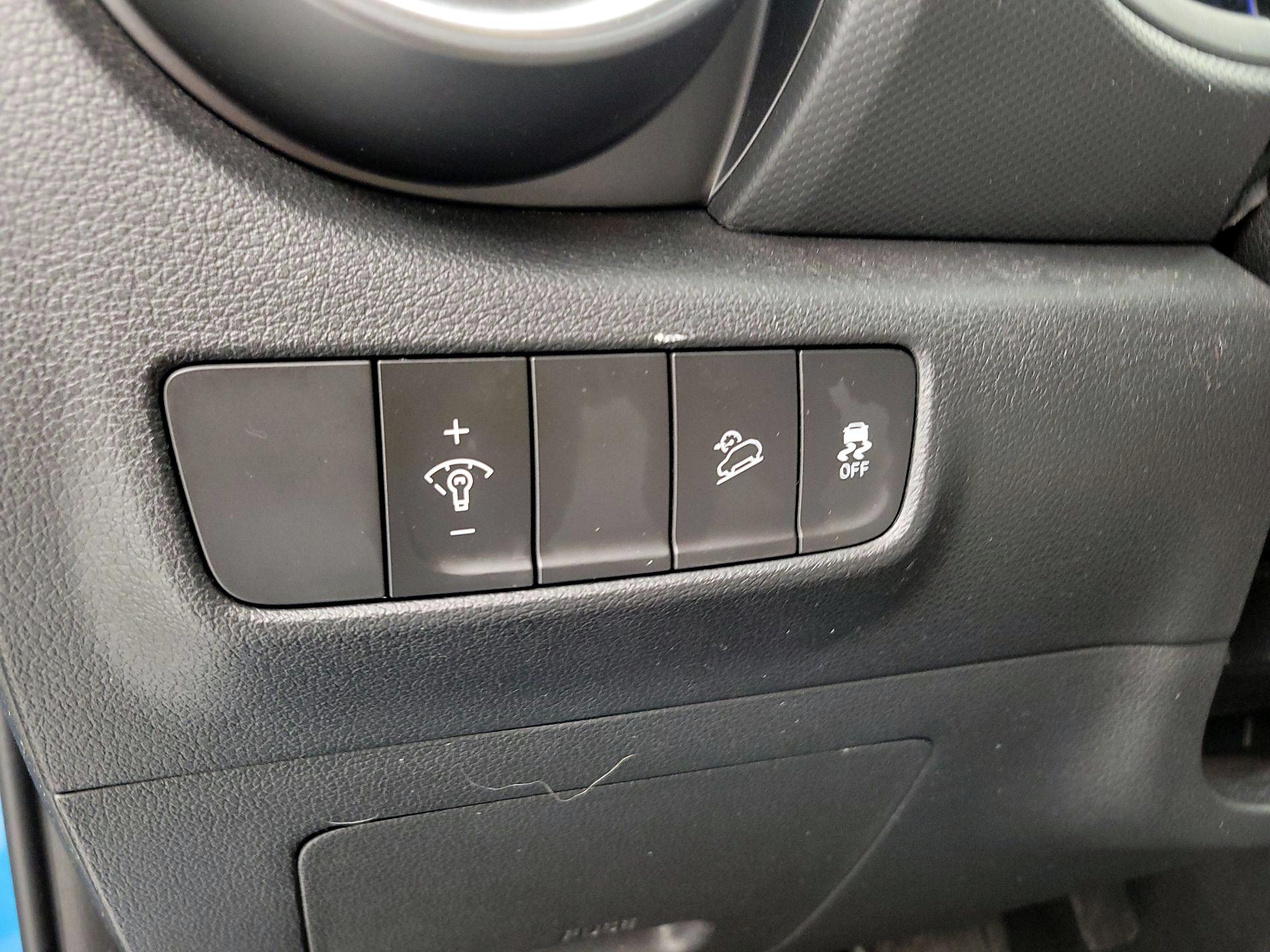 Thumbnail: 2022 Hyundai Kona - 13