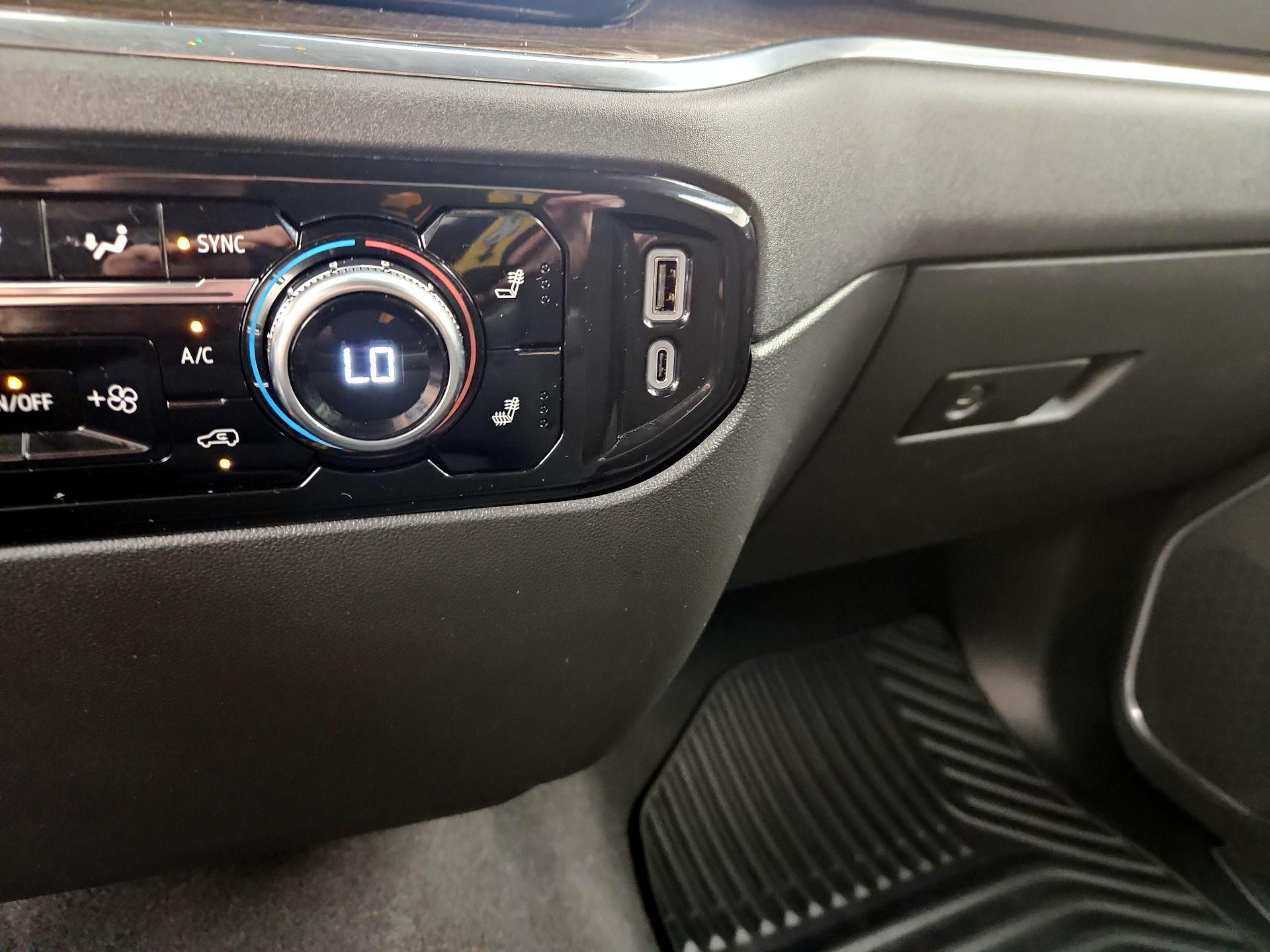 Thumbnail: 2024 GMC Sierra 1500 - 18