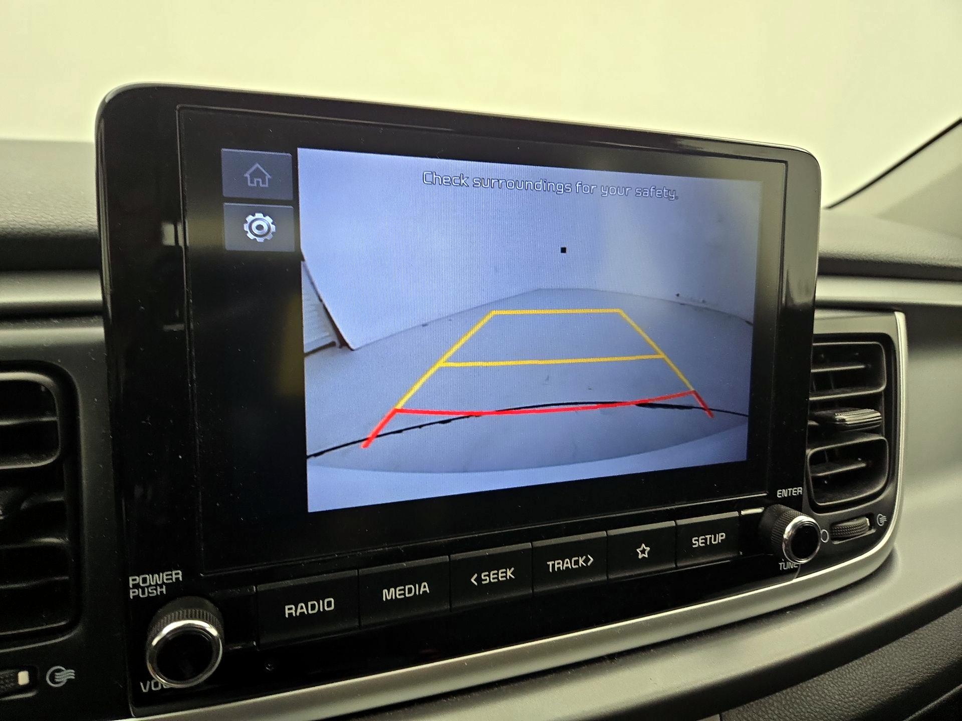 Thumbnail: 2022 Kia Rio - 14