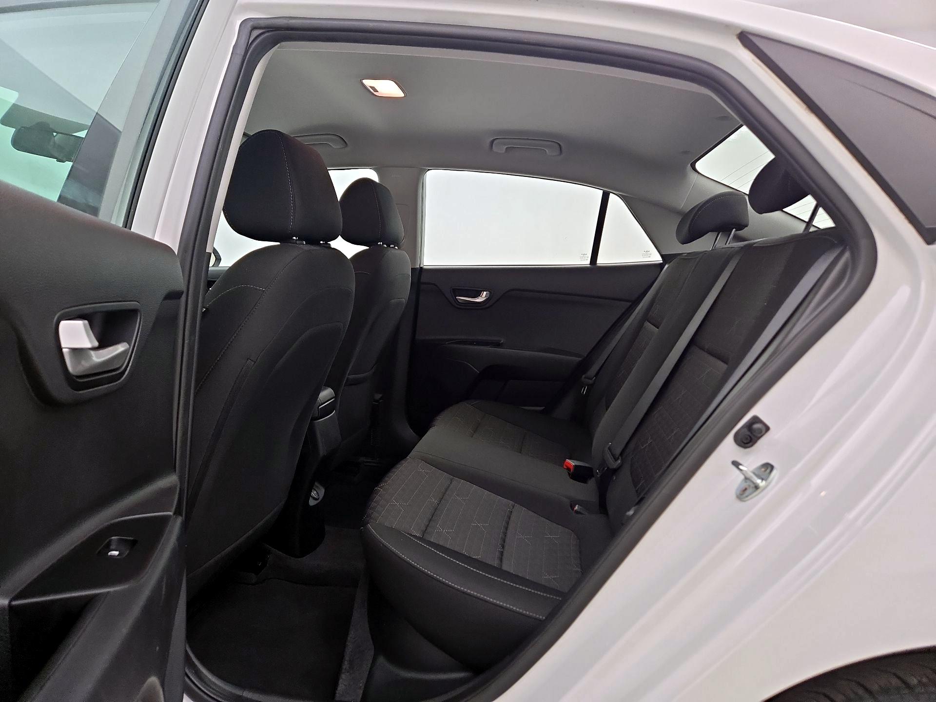 Thumbnail: 2022 Kia Rio - 19