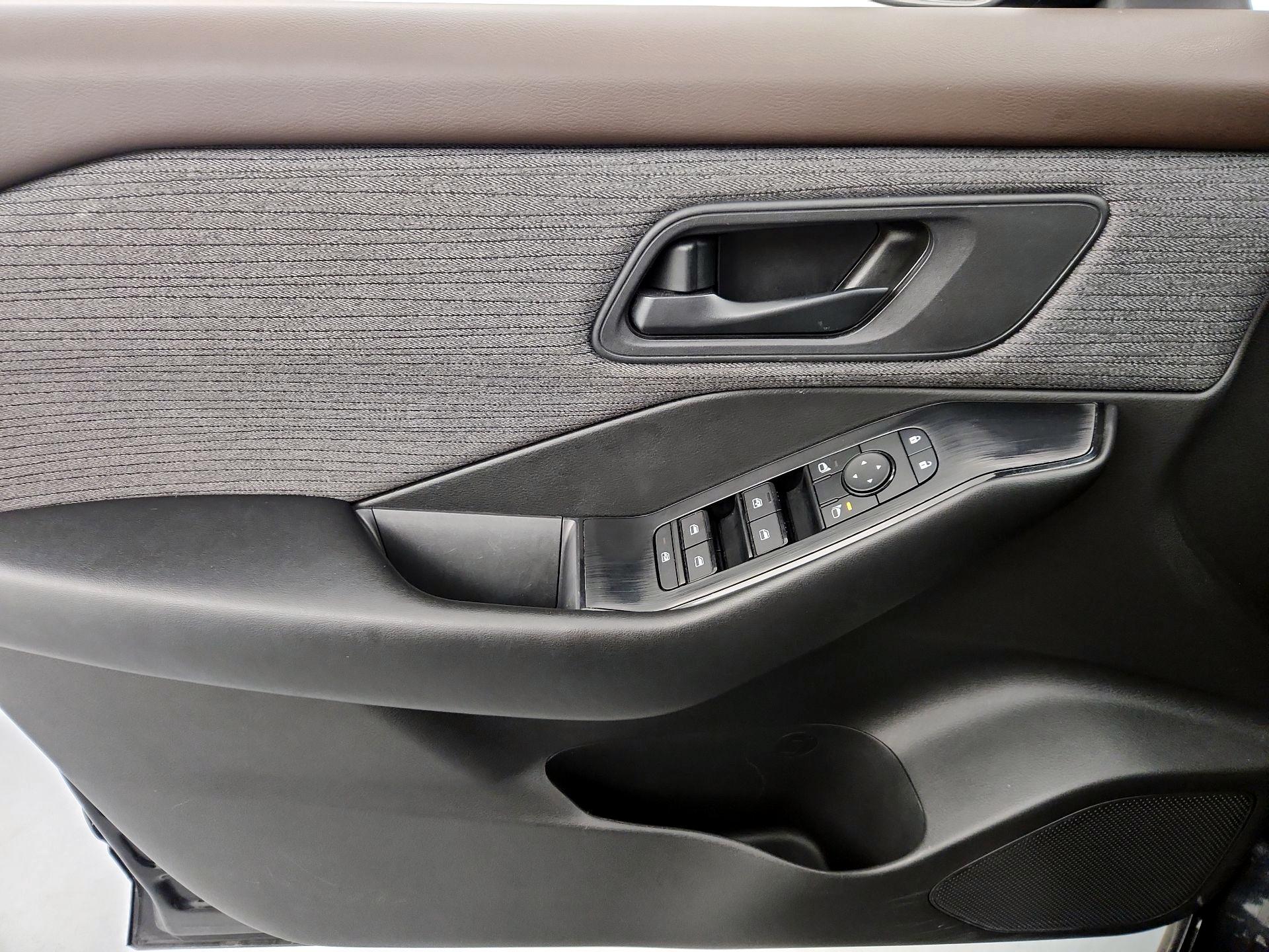 Thumbnail: 2023 Nissan Rogue - 12