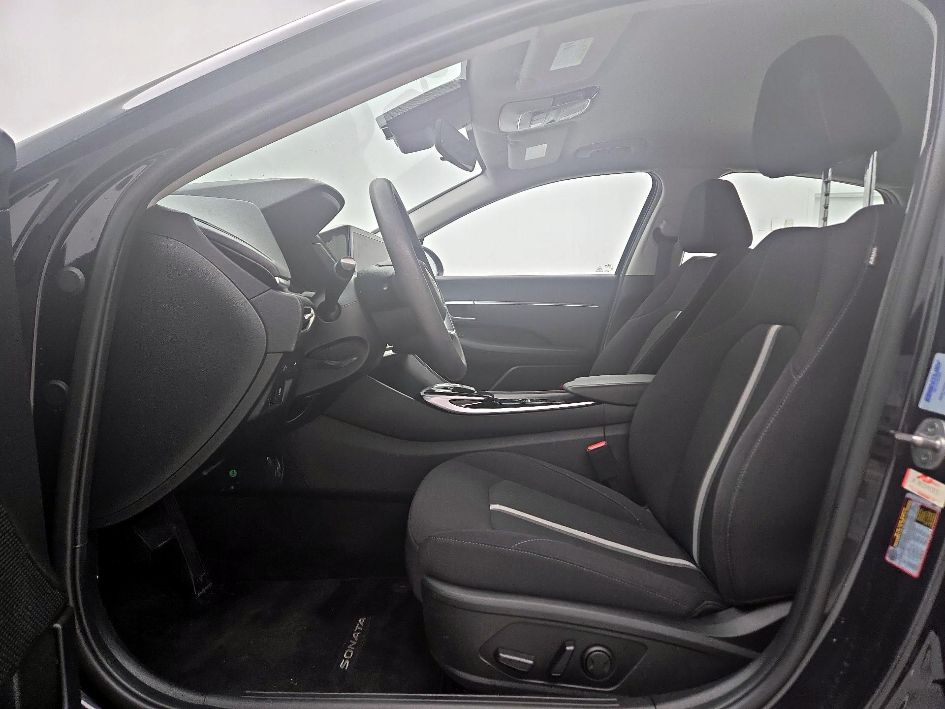 Thumbnail: 2023 Hyundai Sonata - 11