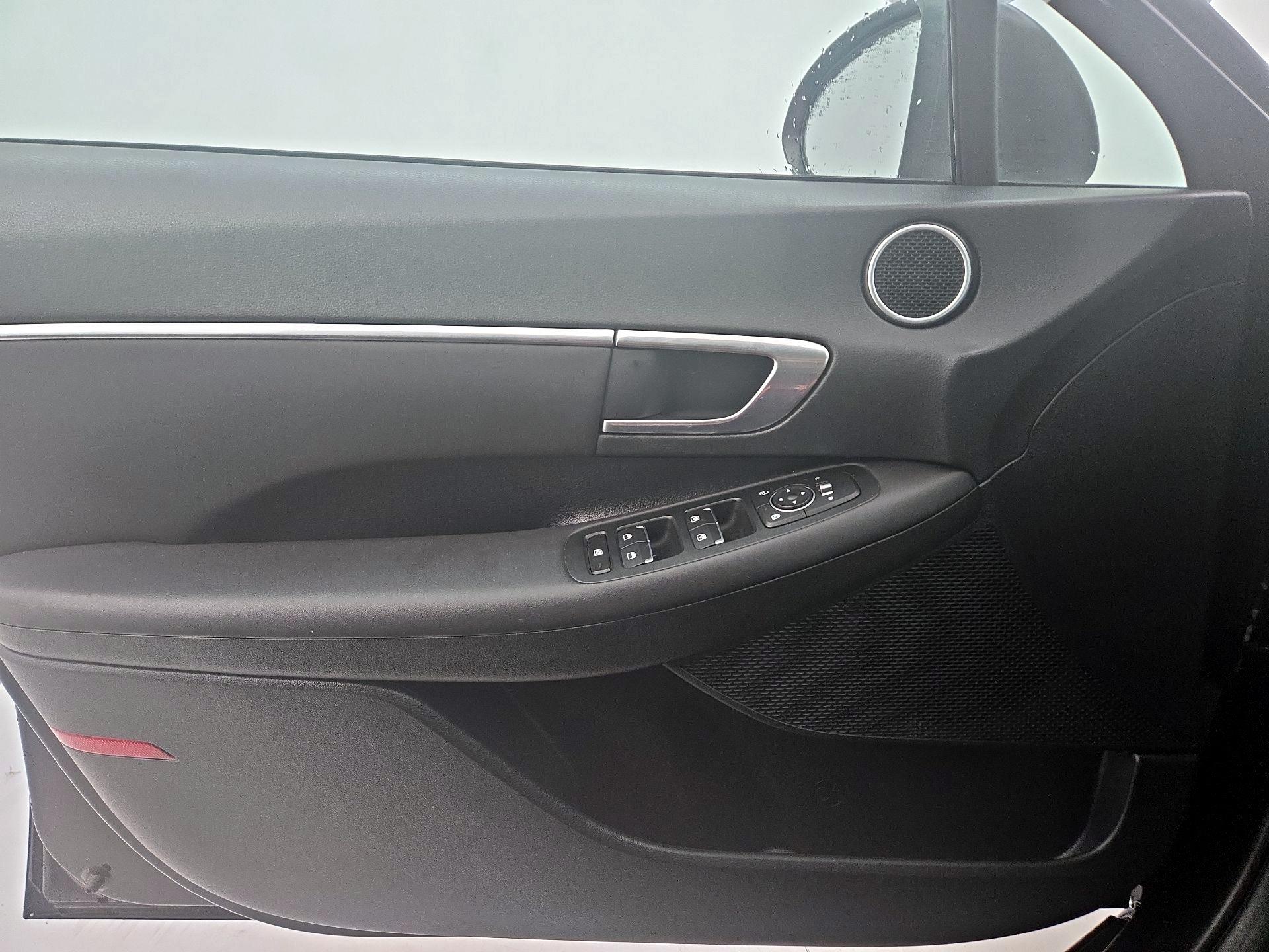 Thumbnail: 2023 Hyundai Sonata - 12