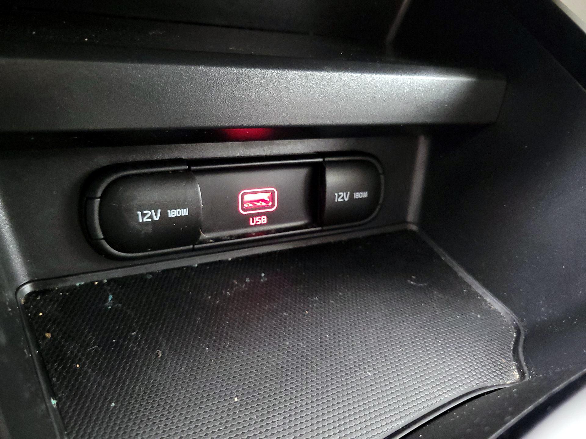 Thumbnail: 2021 Kia Soul - 18