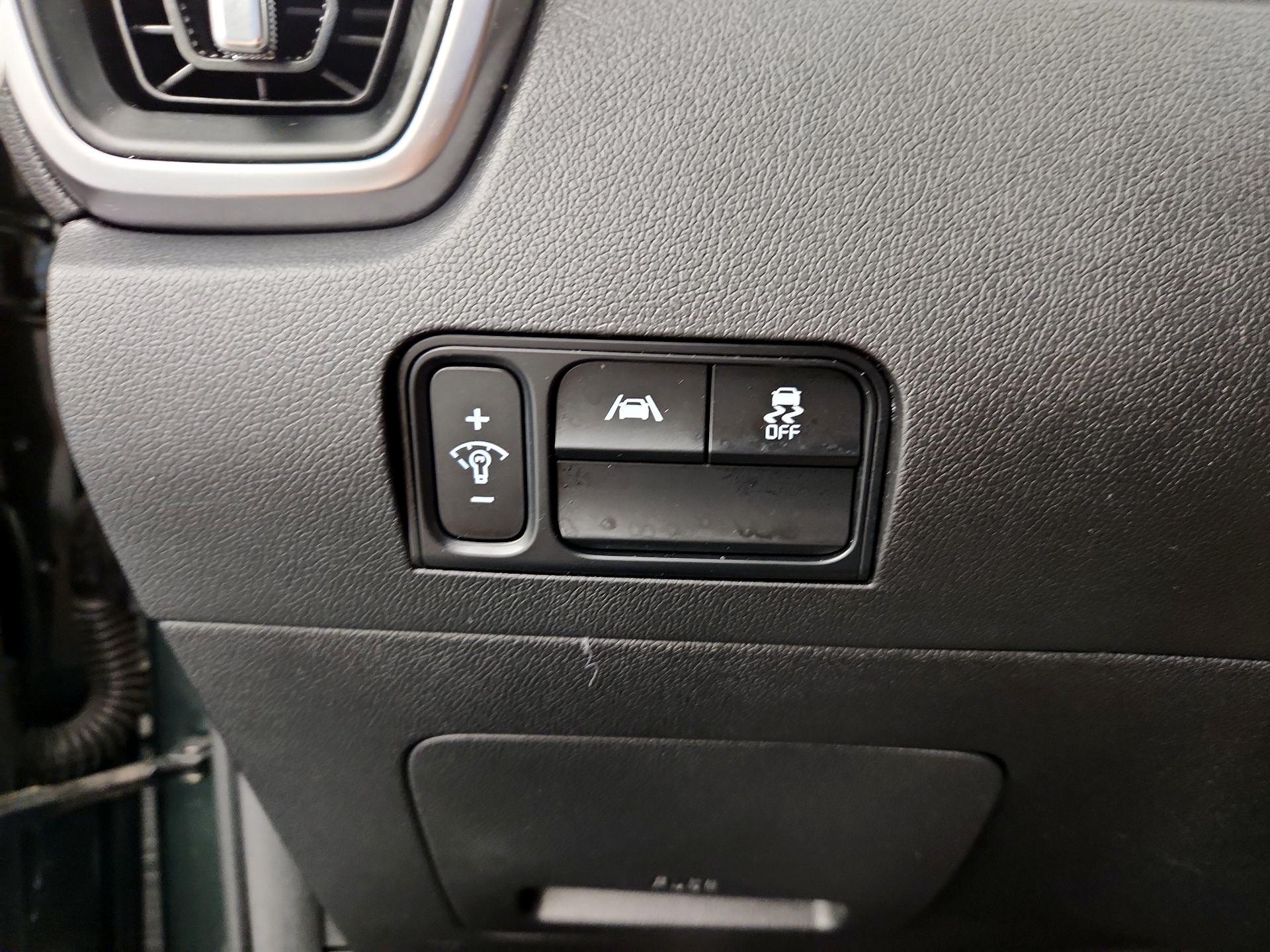 Thumbnail: 2023 Kia Sorento - 13