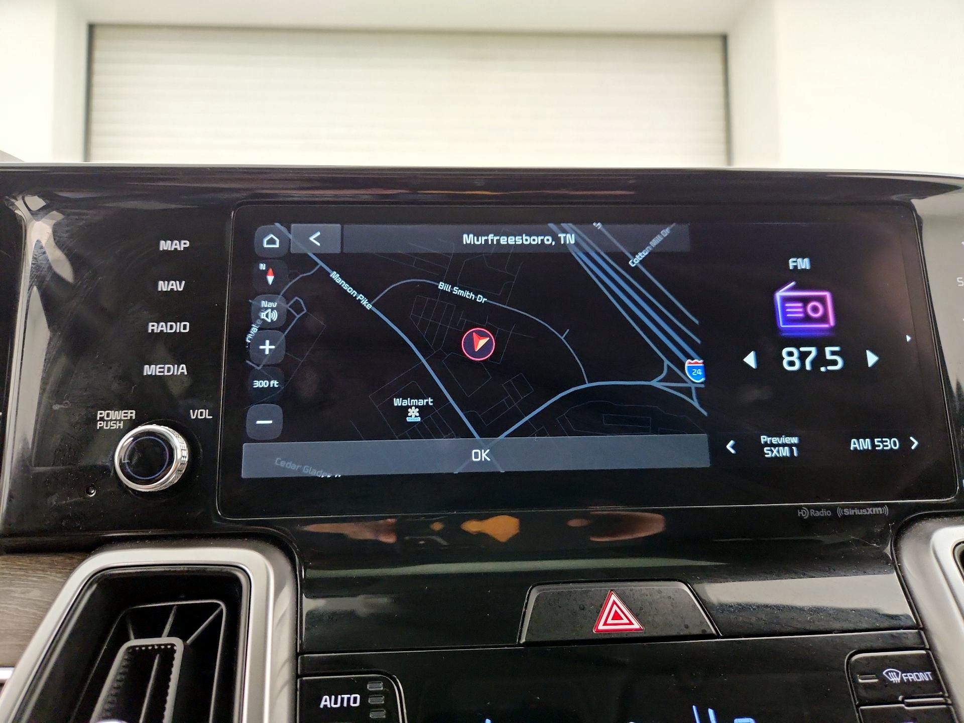 Thumbnail: 2023 Kia Sorento - 14