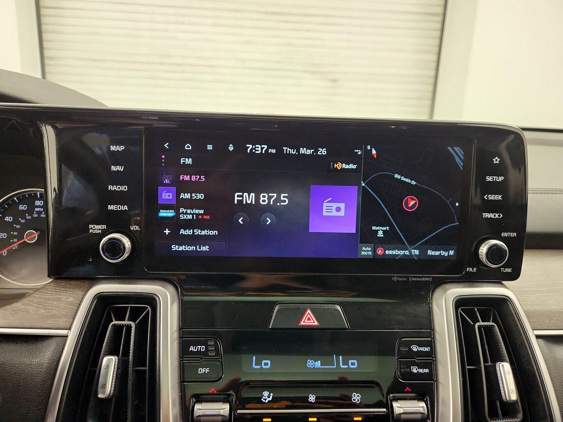 Thumbnail: 2023 Kia Sorento - 16