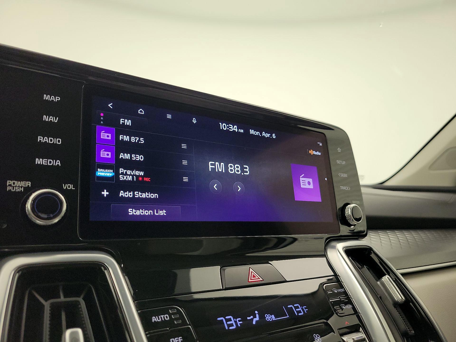 Thumbnail: 2023 Kia Sorento - 16