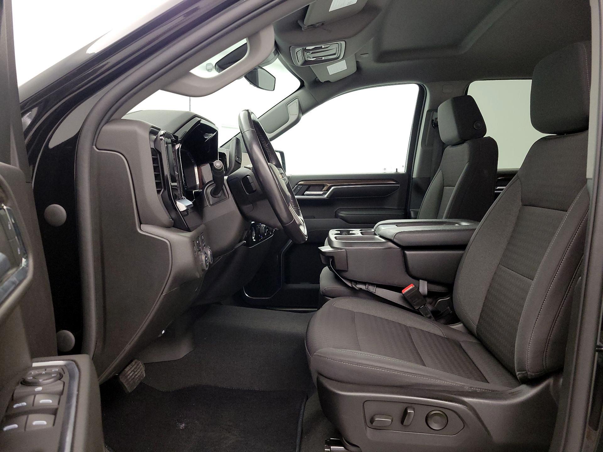 Thumbnail: 2022 Chevrolet Silverado 1500 - 11