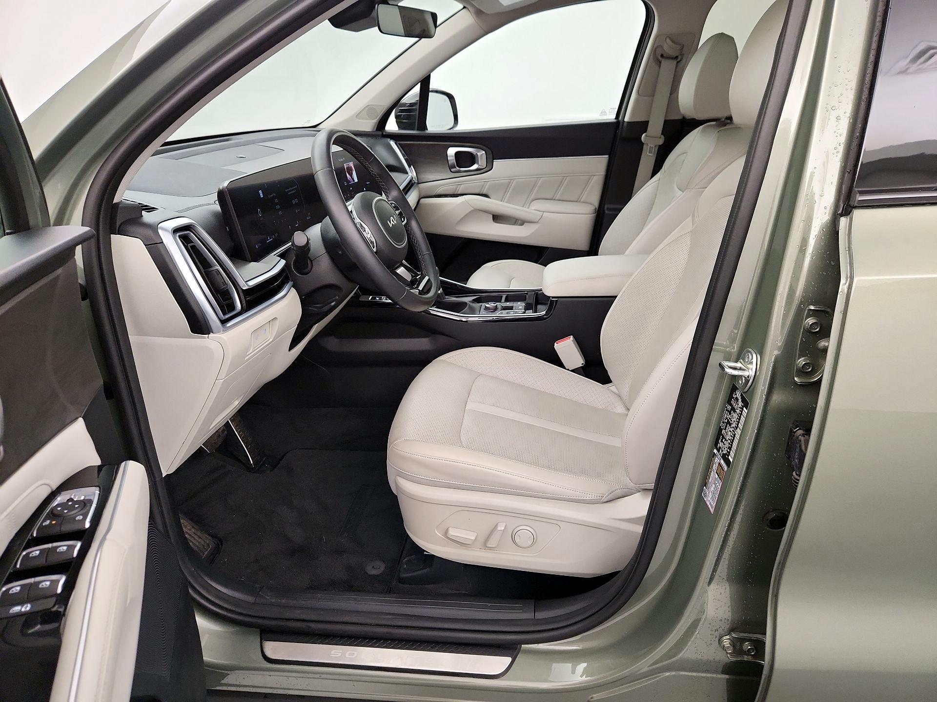 Thumbnail: 2024 Kia Sorento - 11