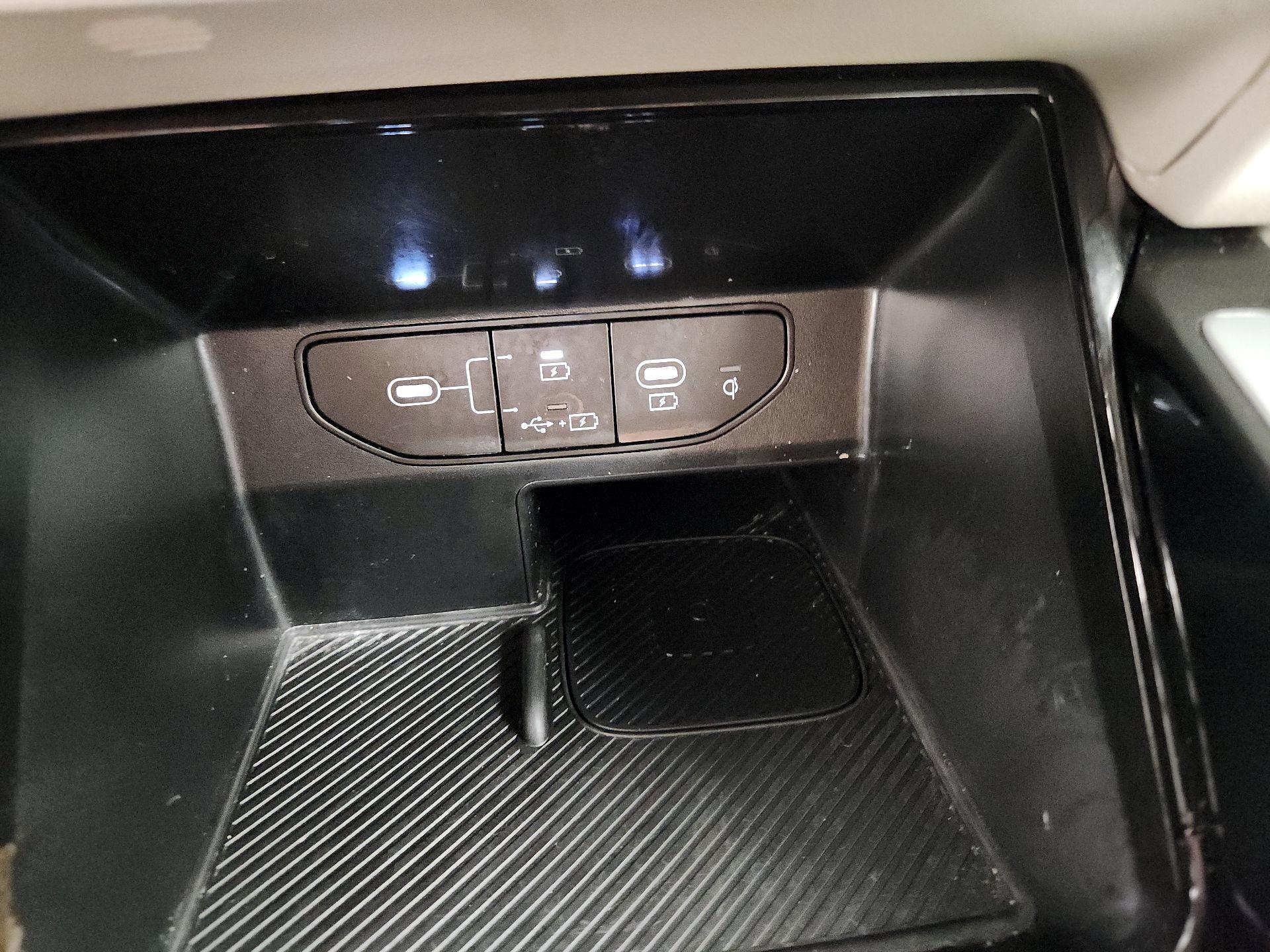 Thumbnail: 2024 Kia Sorento - 19