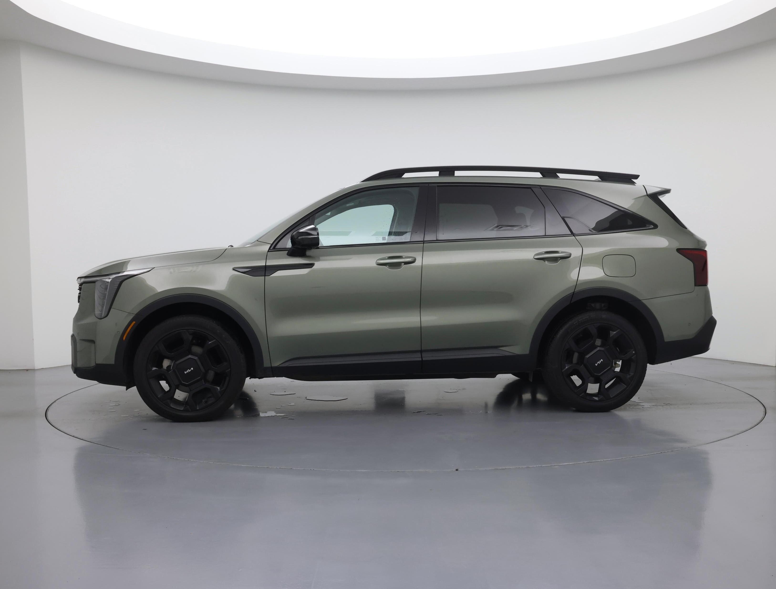 Thumbnail: 2024 Kia Sorento - 3