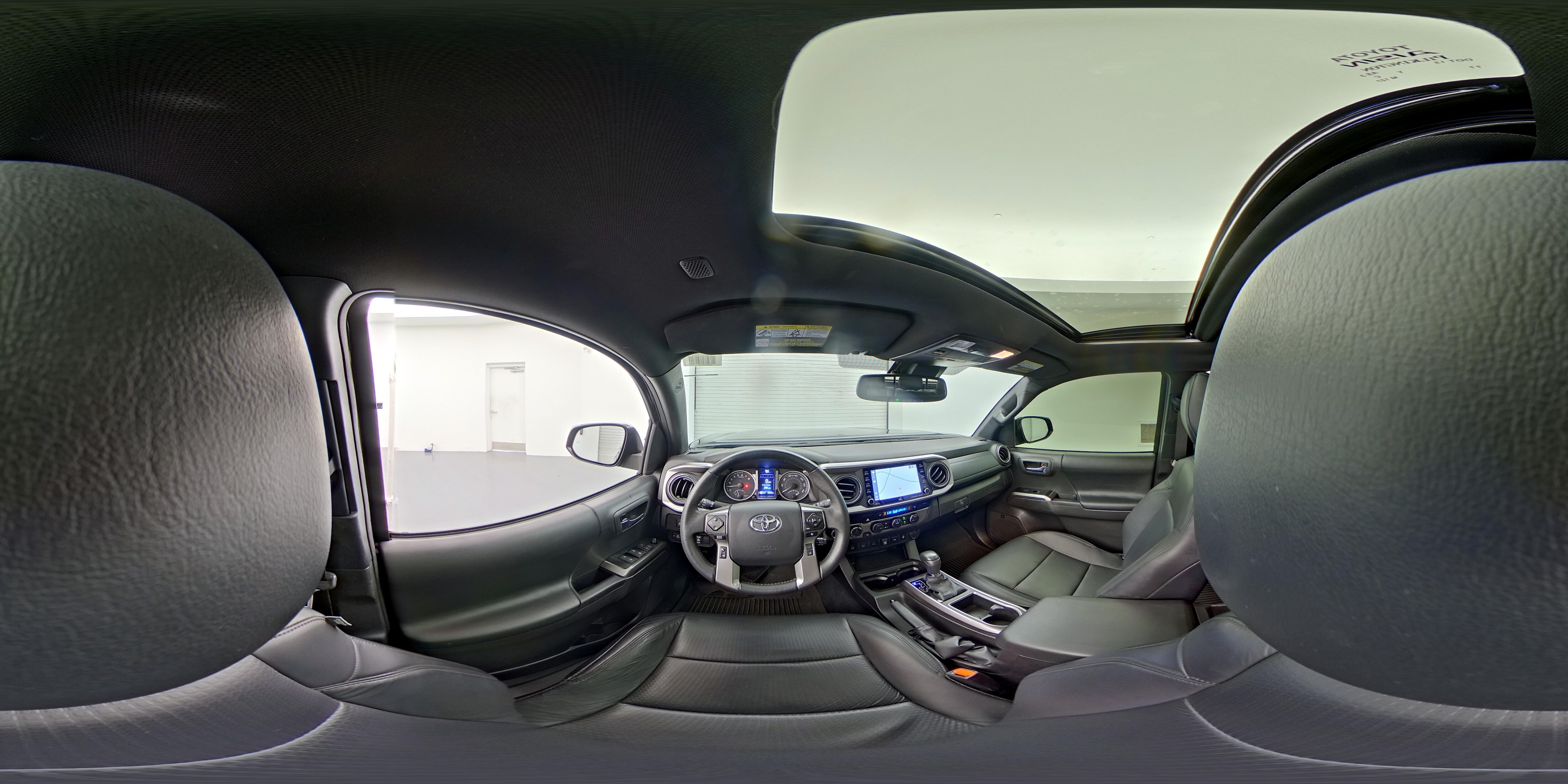 2023 Toyota Tacoma Limited - Photo 28