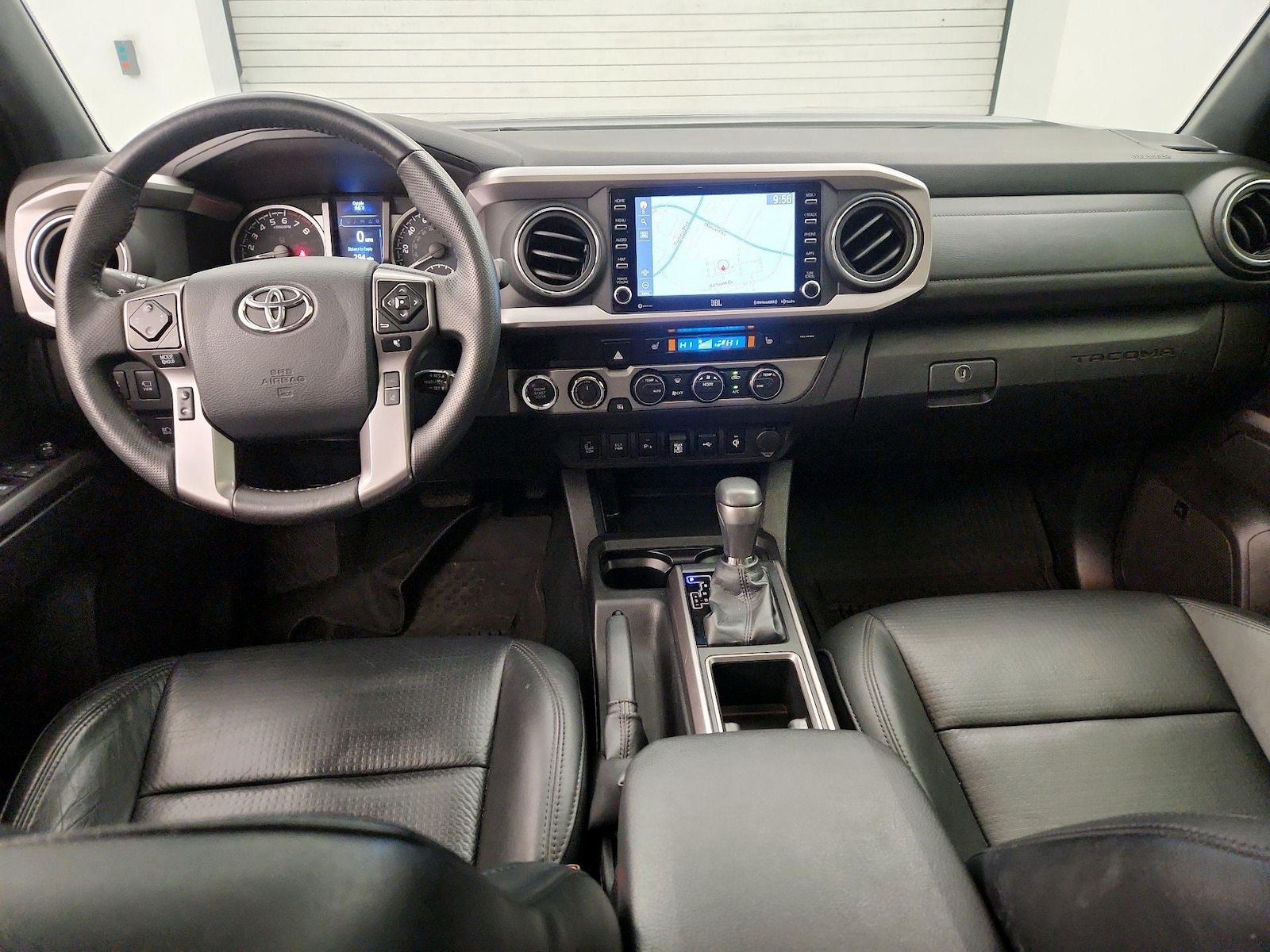 2023 Toyota Tacoma Limited - Photo 10