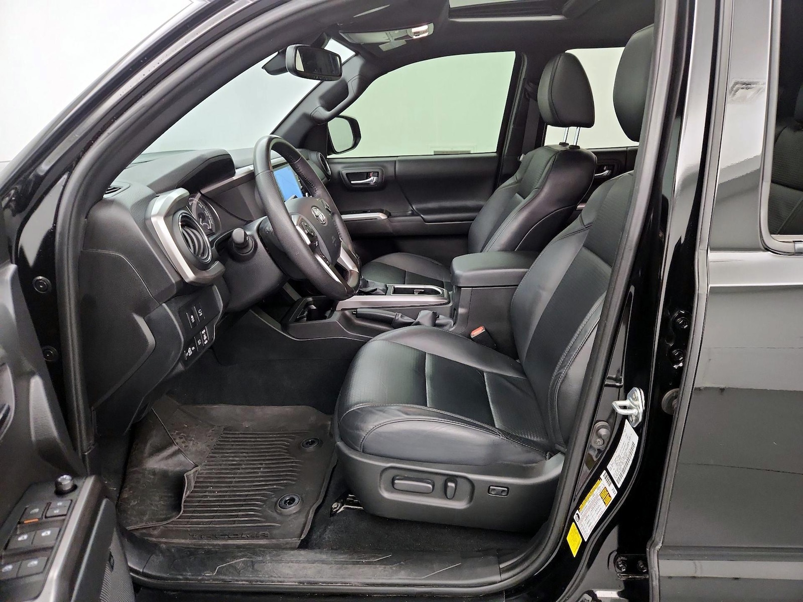 2023 Toyota Tacoma Limited - Photo 12