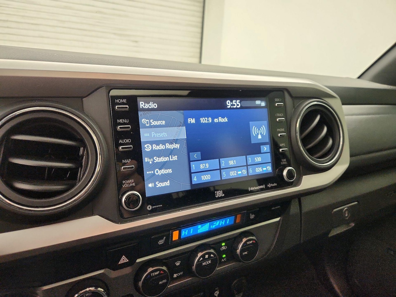 2023 Toyota Tacoma Limited - Photo 17
