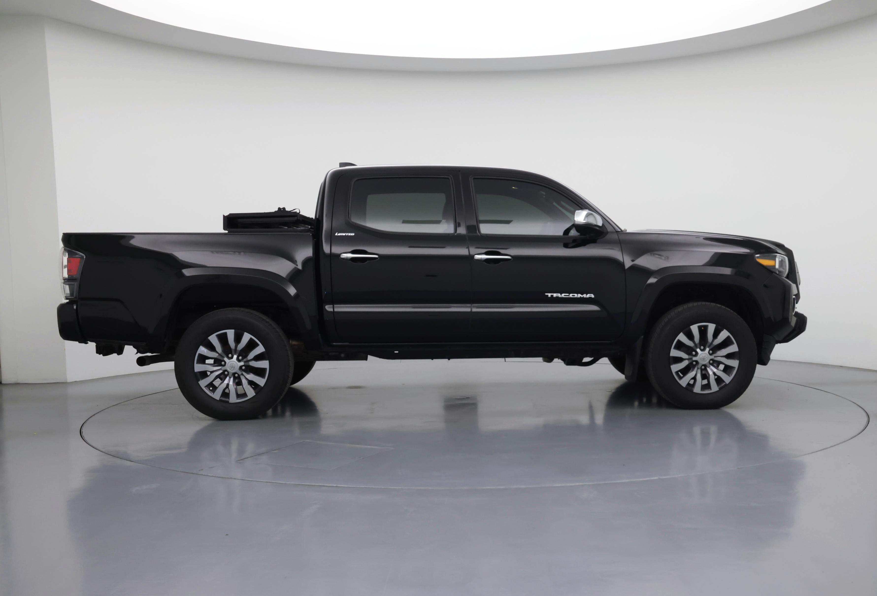 Thumbnail: 2023 Toyota Tacoma - 7