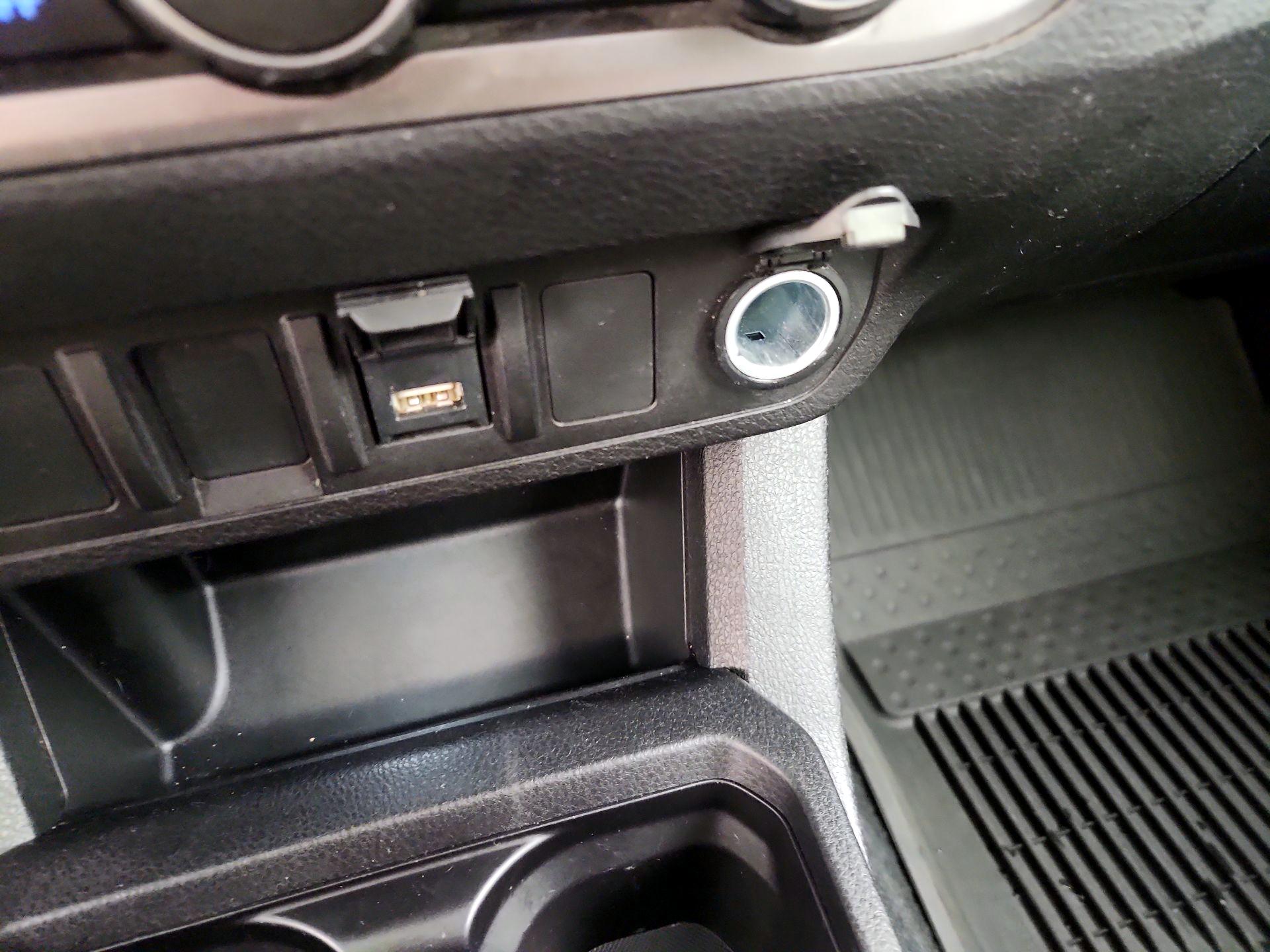 Thumbnail: 2023 Toyota Tacoma - 18