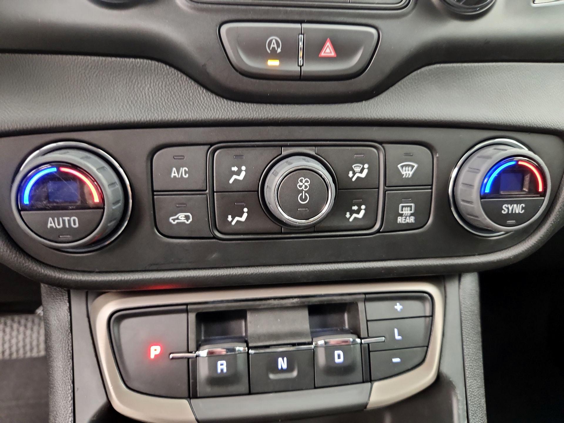 Thumbnail: 2023 GMC Terrain - 17