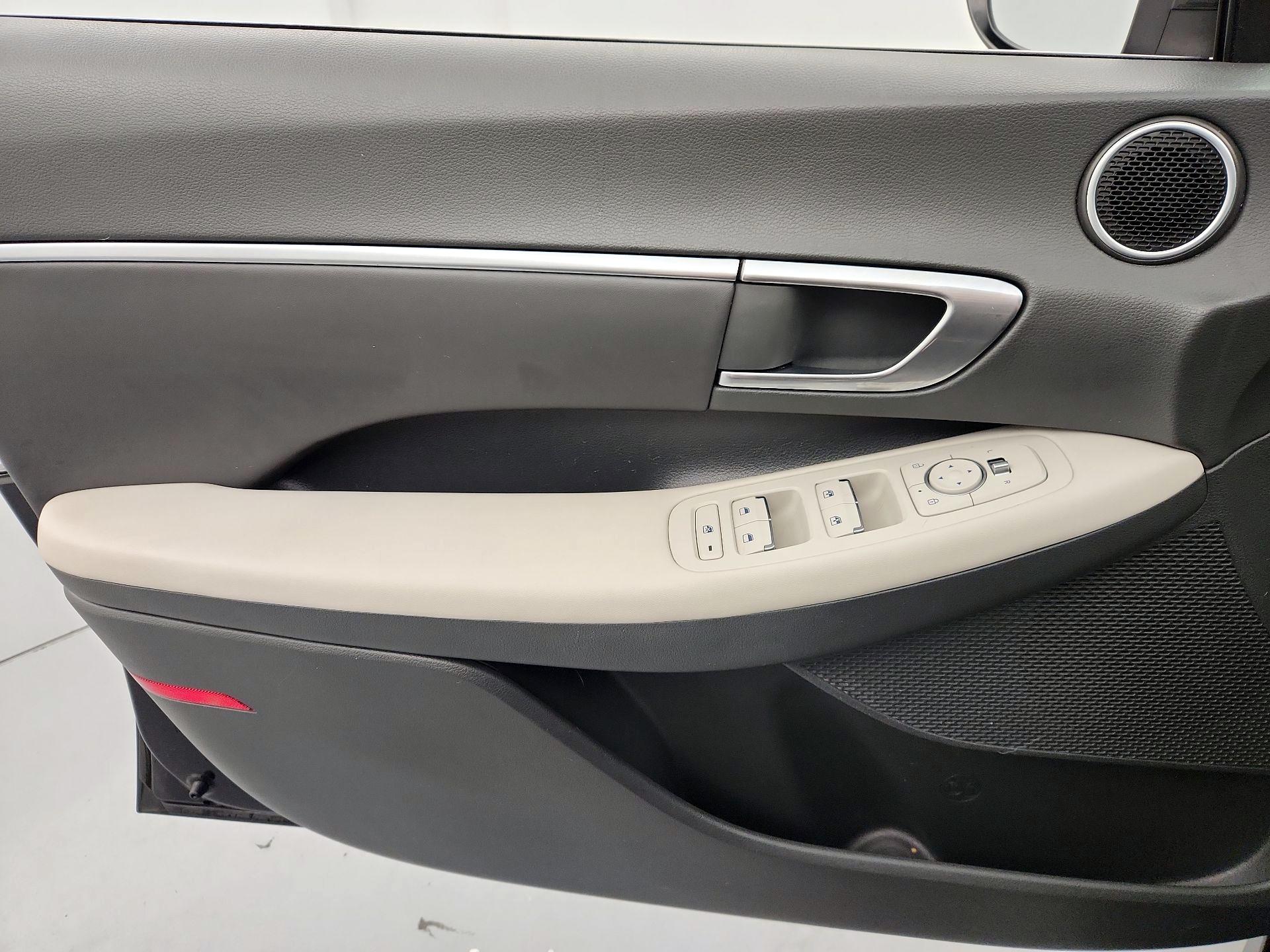 Thumbnail: 2023 Hyundai Sonata - 12