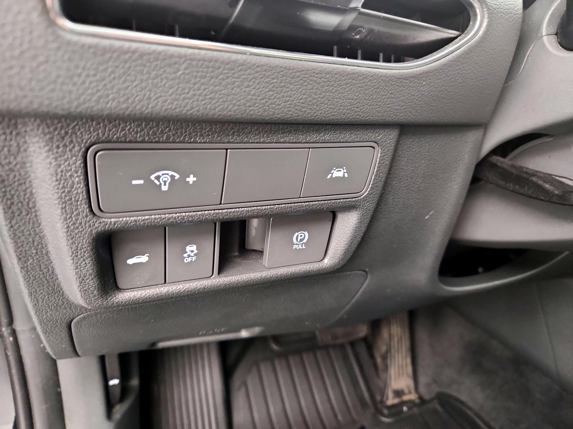 Thumbnail: 2023 Hyundai Sonata - 13