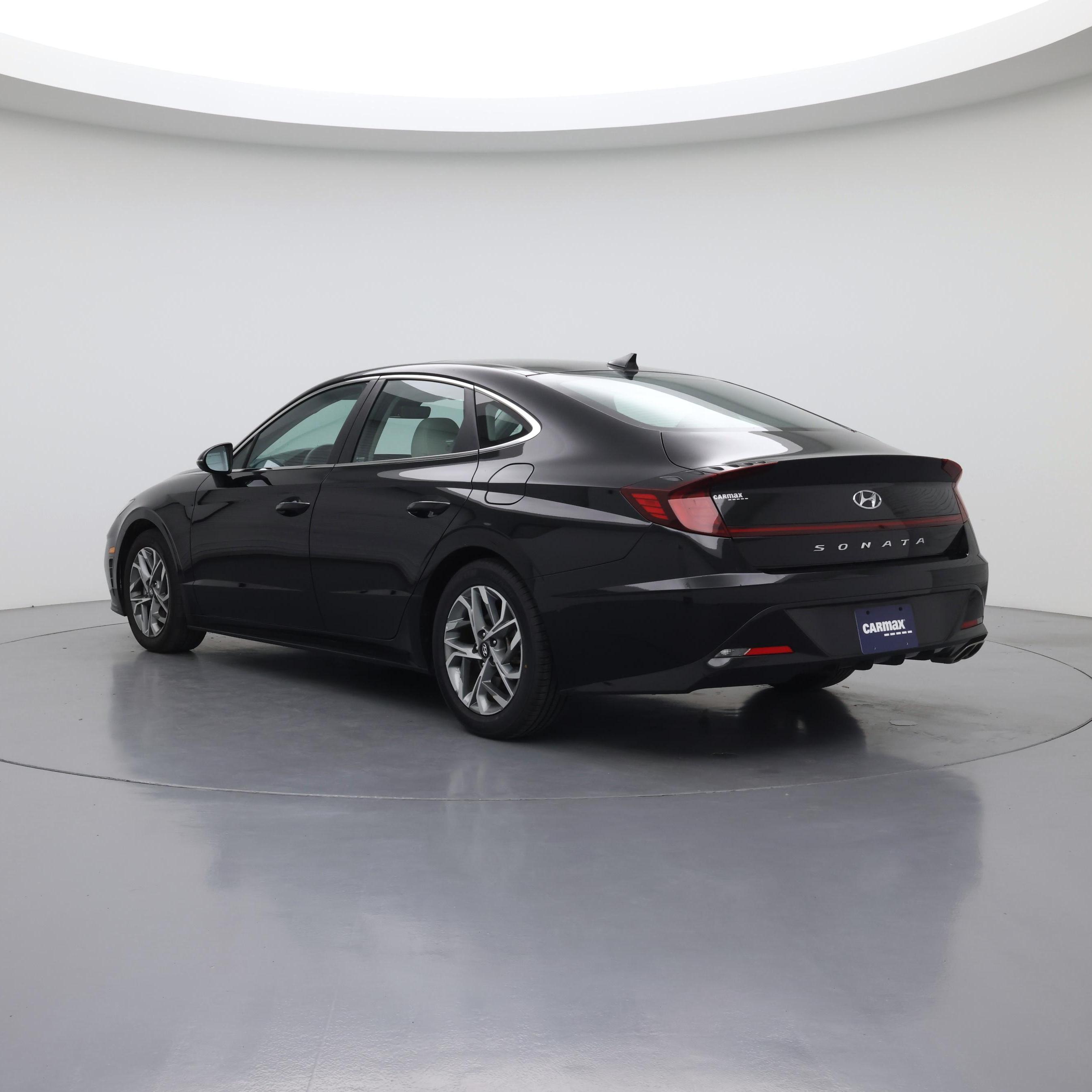 Thumbnail: 2023 Hyundai Sonata - 2