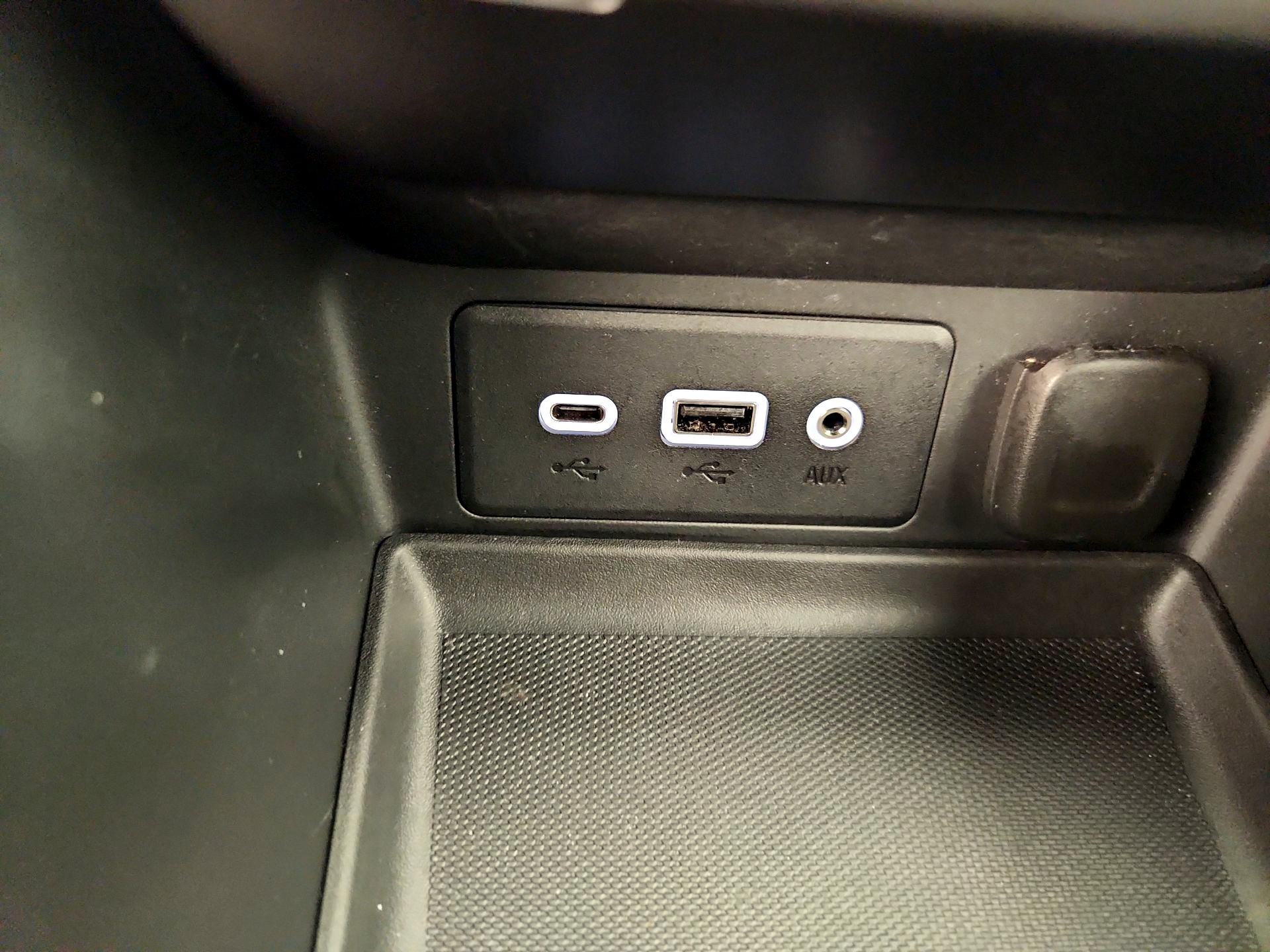 Thumbnail: 2023 GMC Terrain - 18