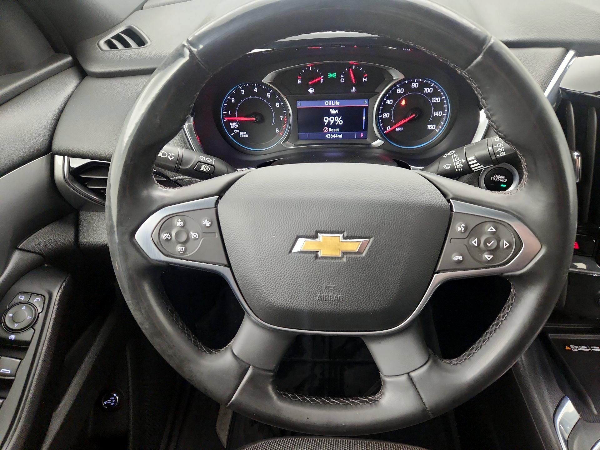 Thumbnail: 2023 Chevrolet Traverse - 10