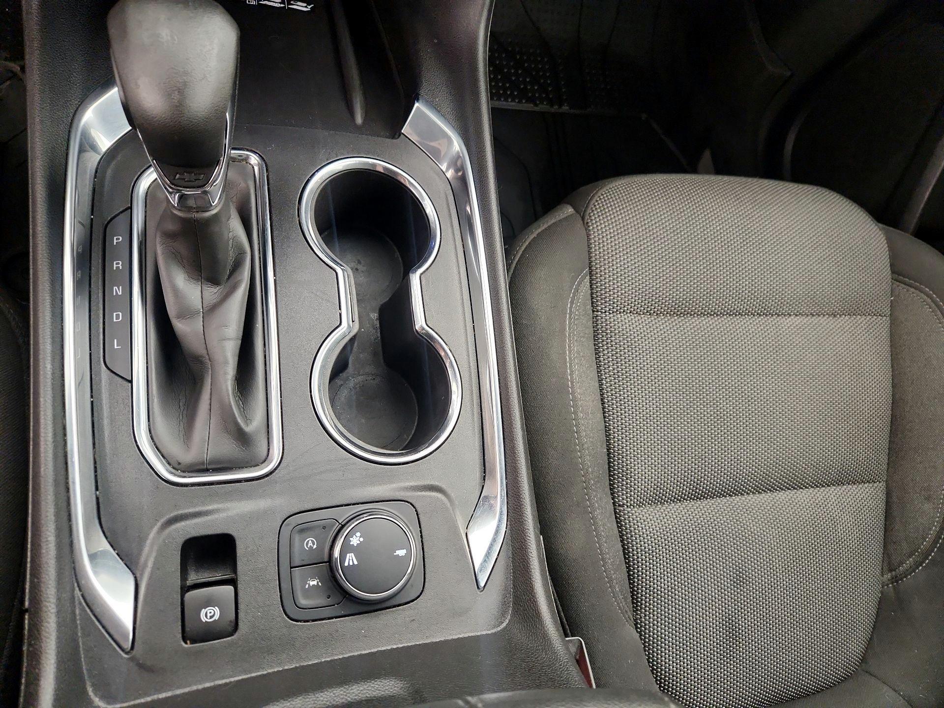 Thumbnail: 2023 Chevrolet Traverse - 17