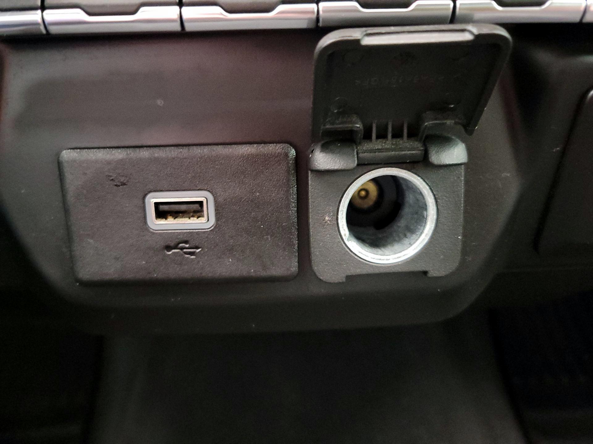 Thumbnail: 2020 Chevrolet Silverado 1500 - 18