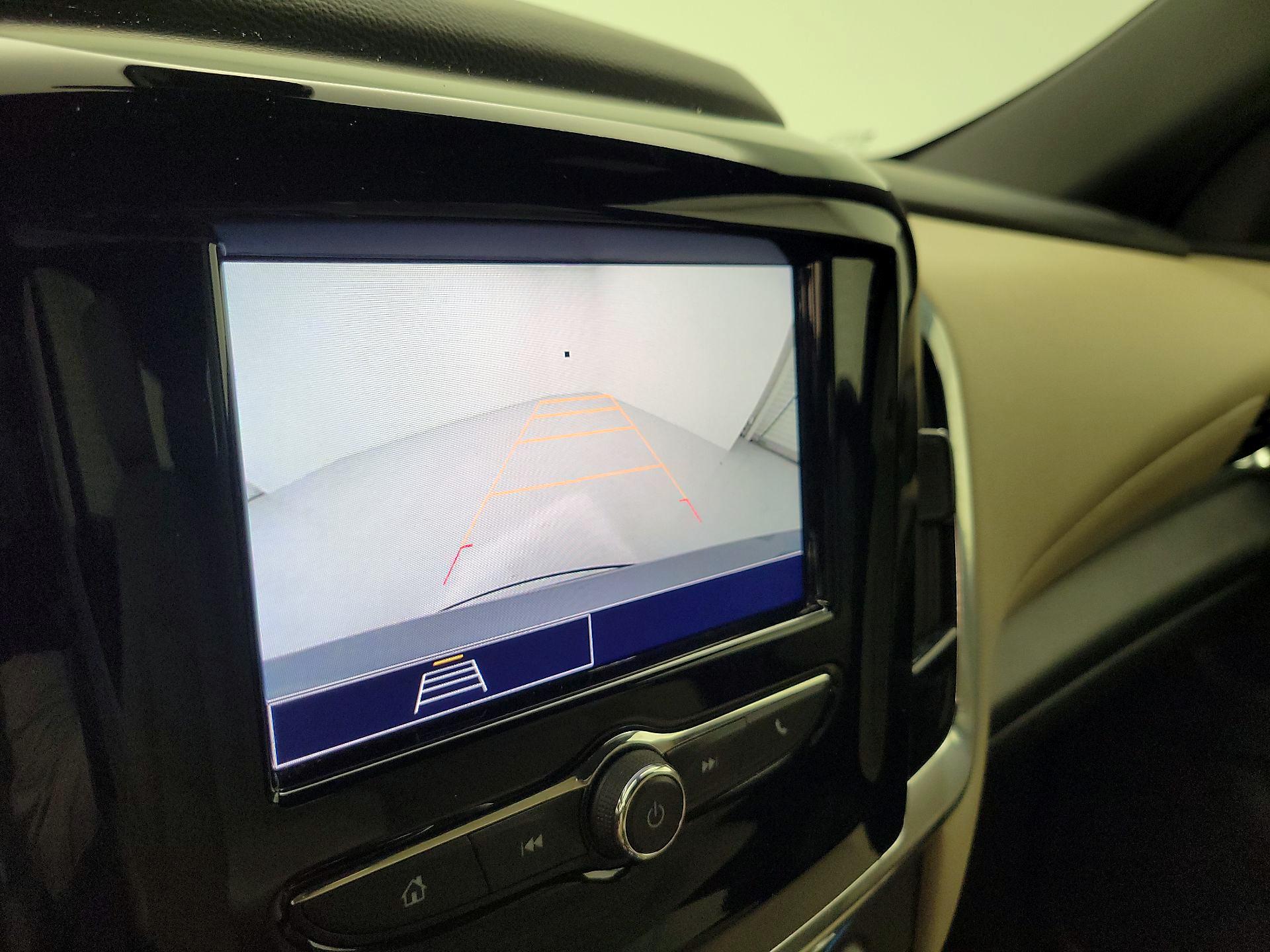 Thumbnail: 2023 Chevrolet Traverse - 14