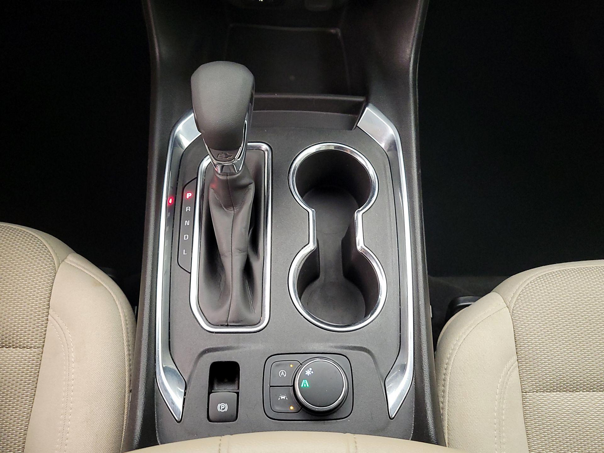 Thumbnail: 2023 Chevrolet Traverse - 17