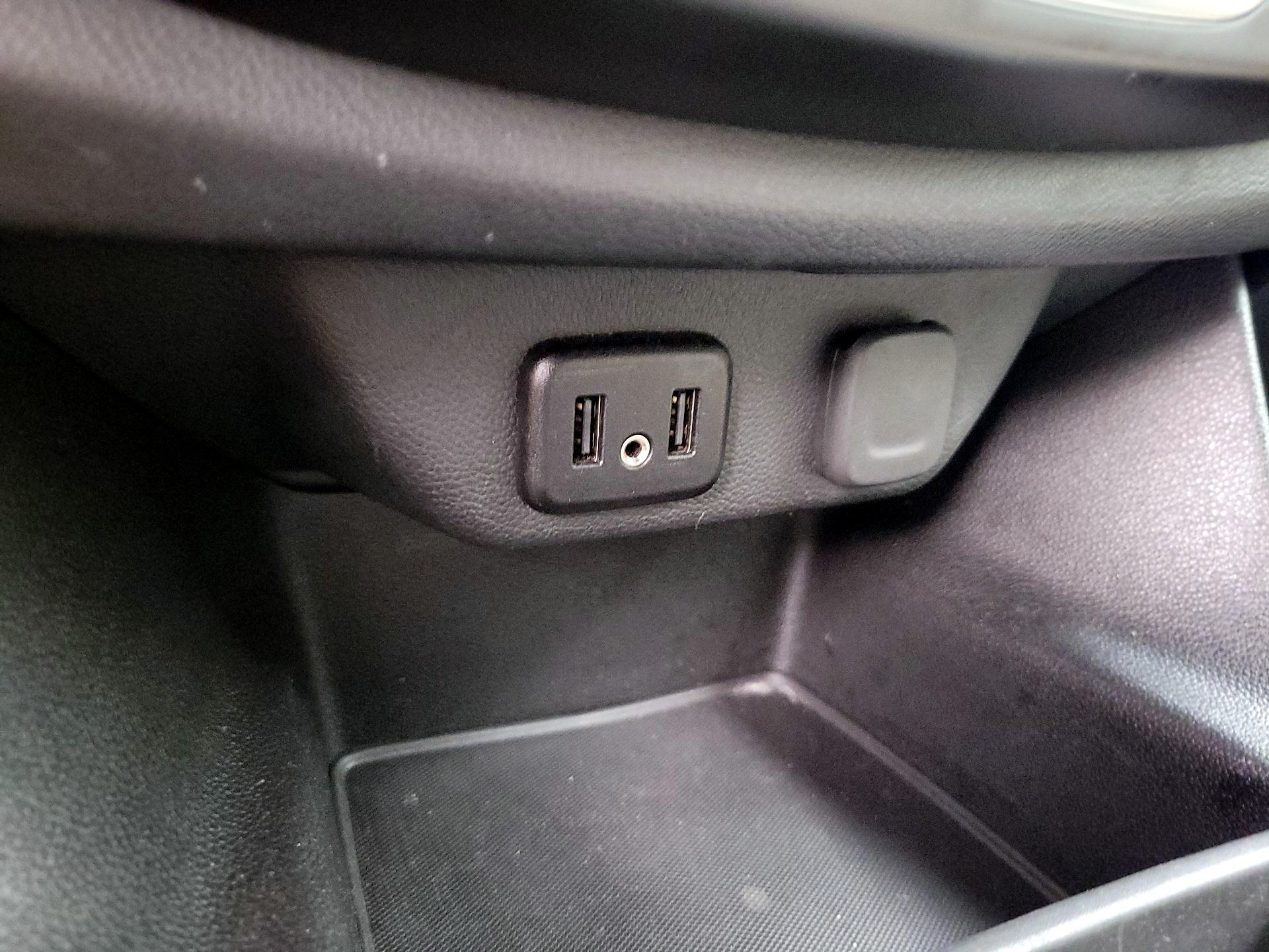 Thumbnail: 2023 Chevrolet Traverse - 18