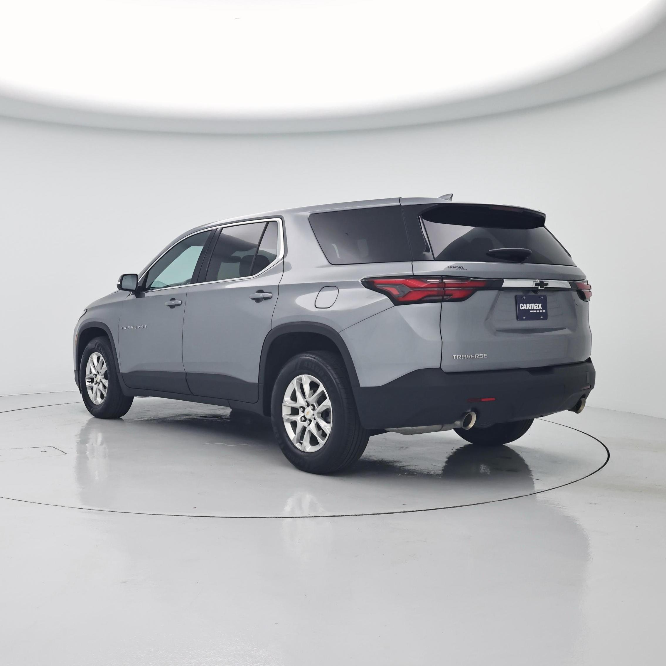 Thumbnail: 2023 Chevrolet Traverse - 2