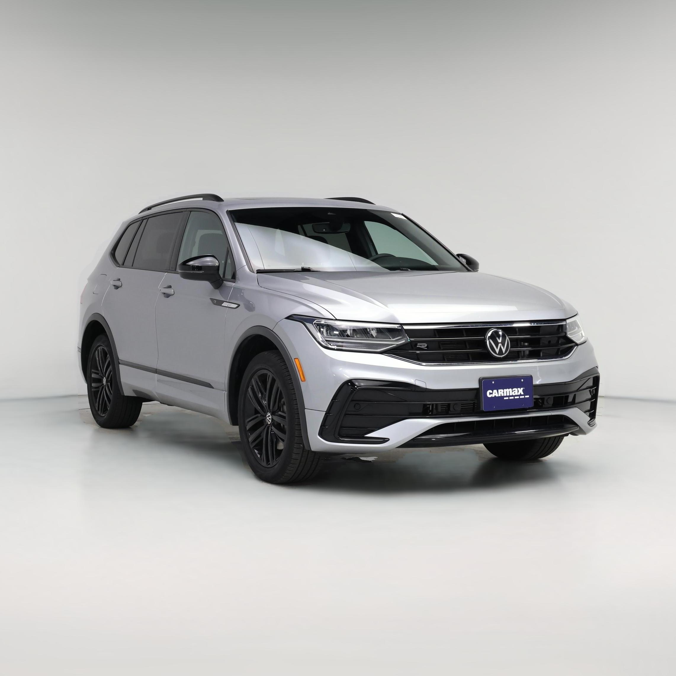 Thumbnail: 2022 Volkswagen Tiguan - 1