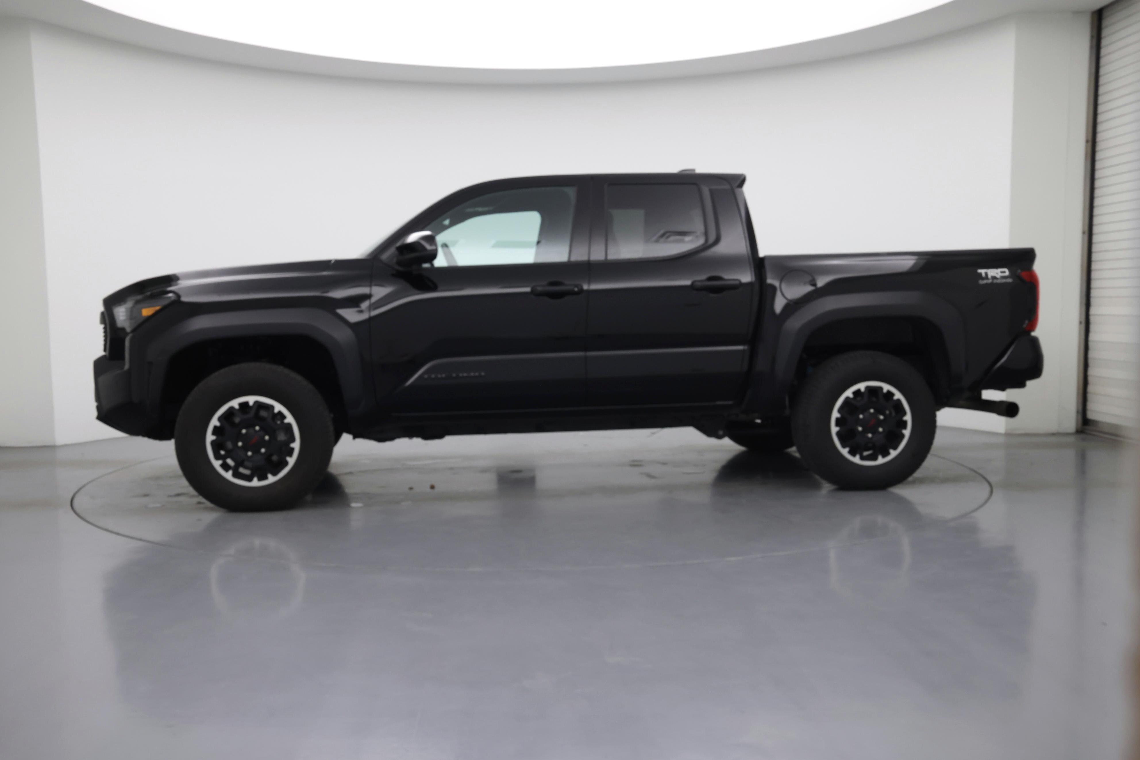 Thumbnail: 2025 Toyota Tacoma - 3