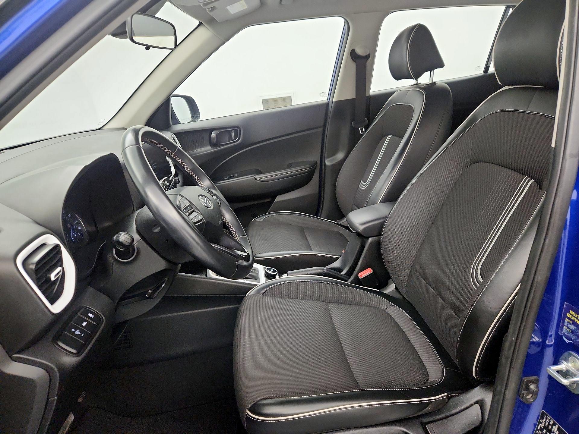 Thumbnail: 2022 Hyundai Venue - 11