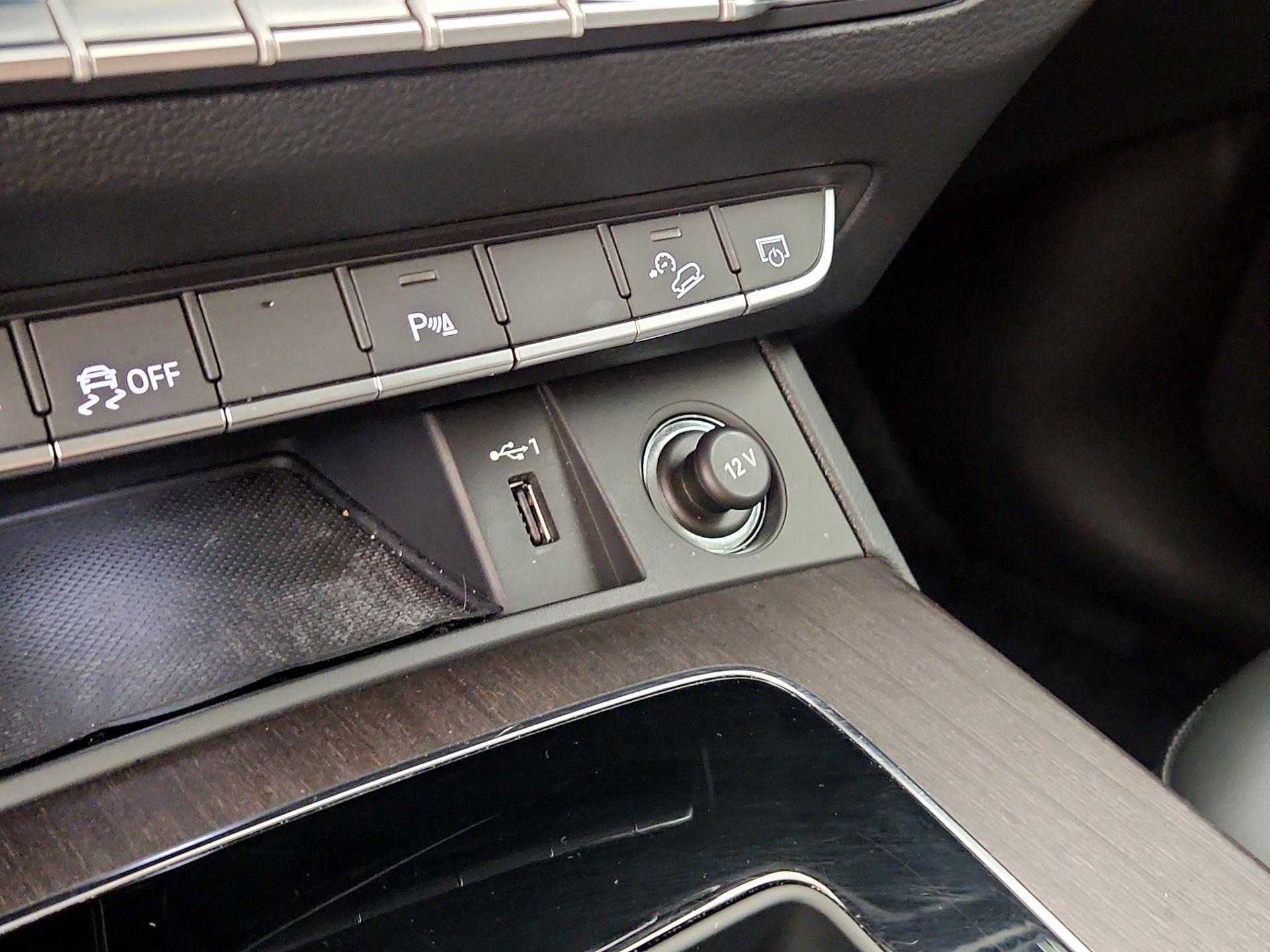 Thumbnail: 2023 Audi Q5 - 18