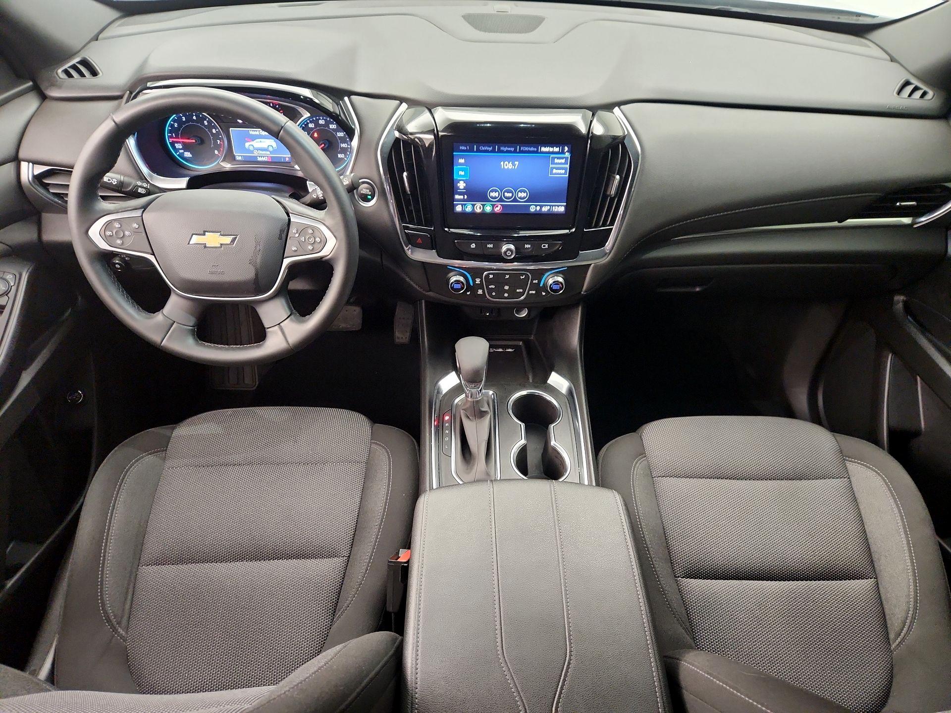 Thumbnail: 2023 Chevrolet Traverse - 9