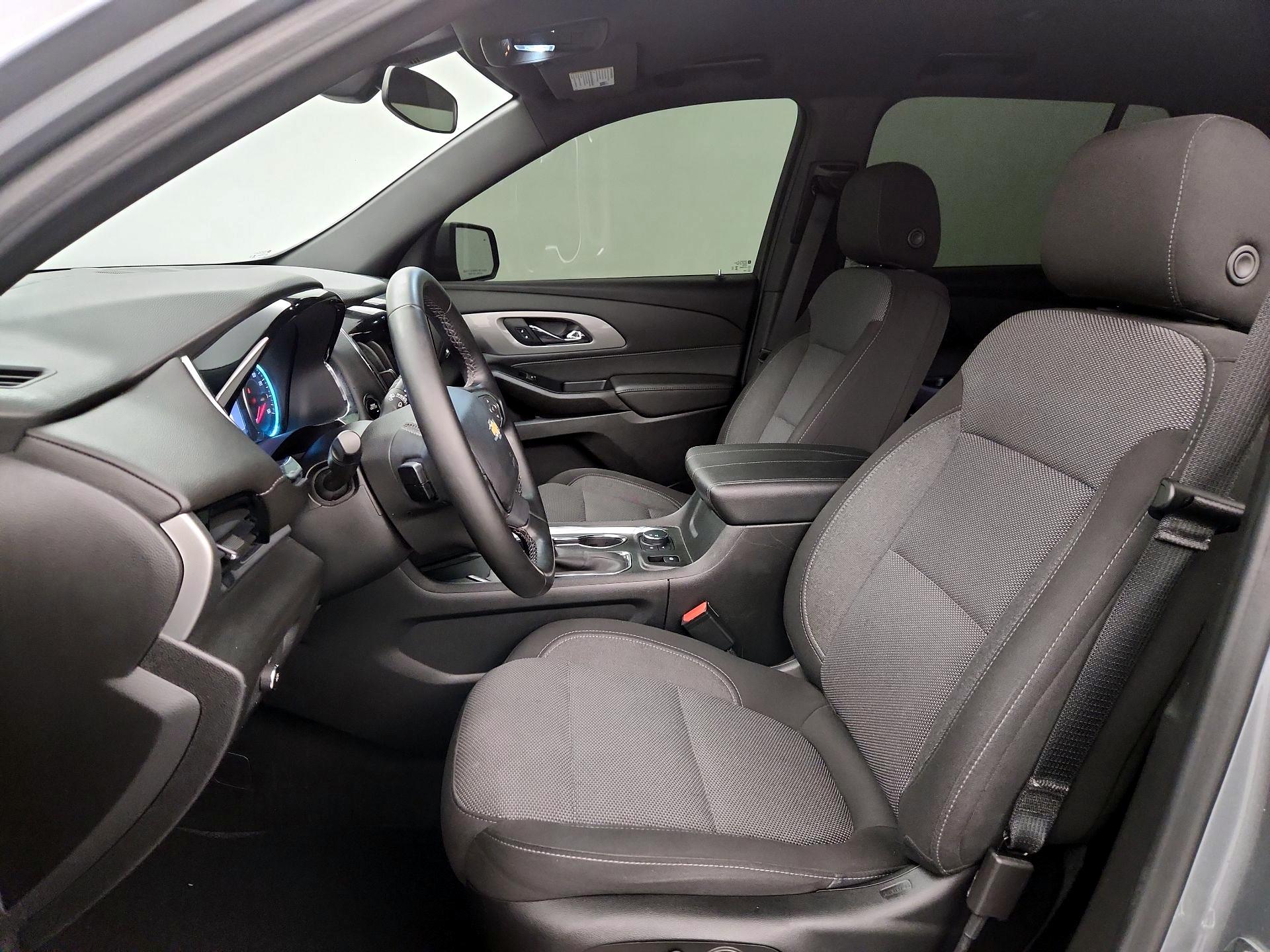 Thumbnail: 2023 Chevrolet Traverse - 11