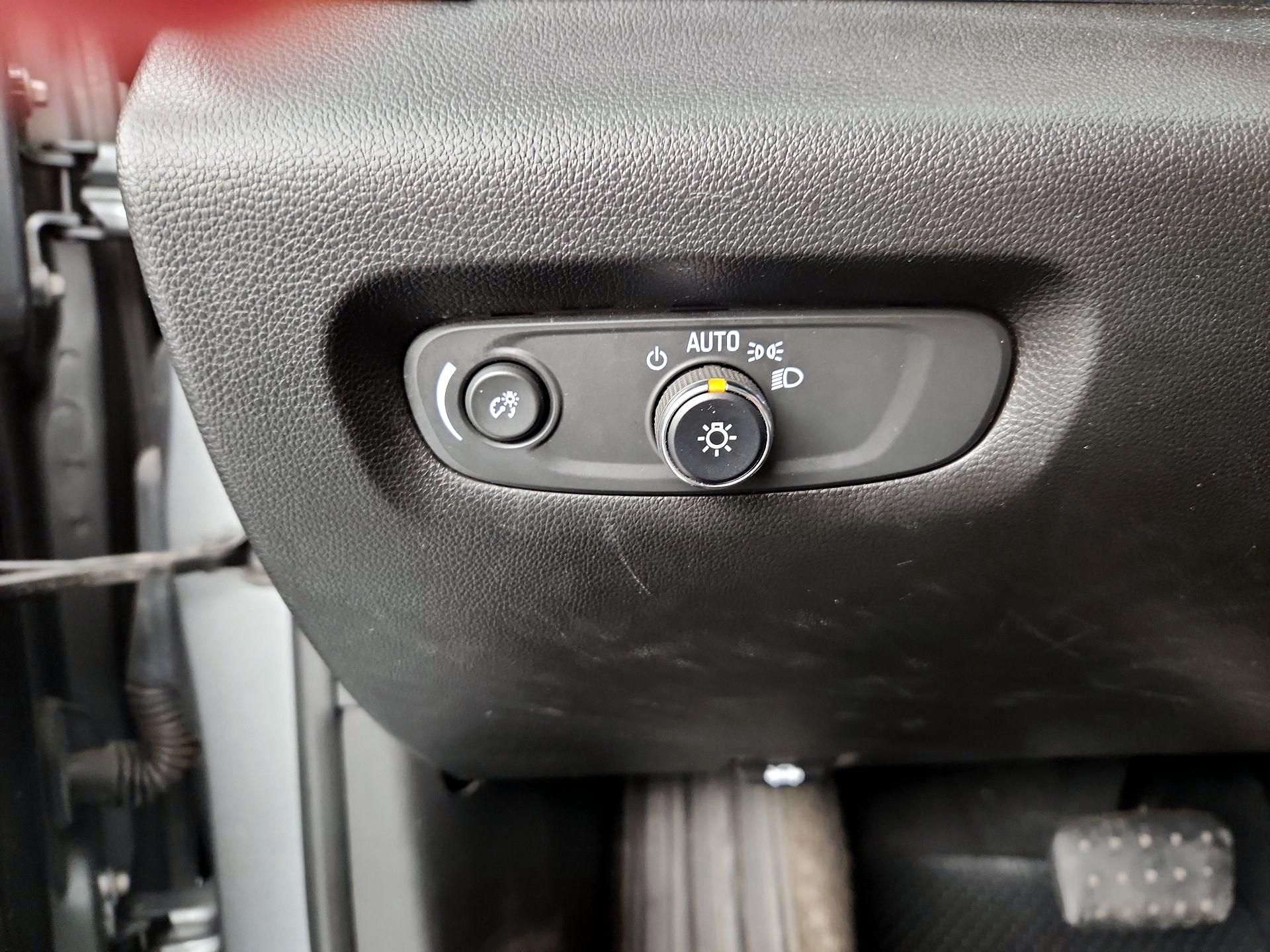 Thumbnail: 2023 Chevrolet Traverse - 13