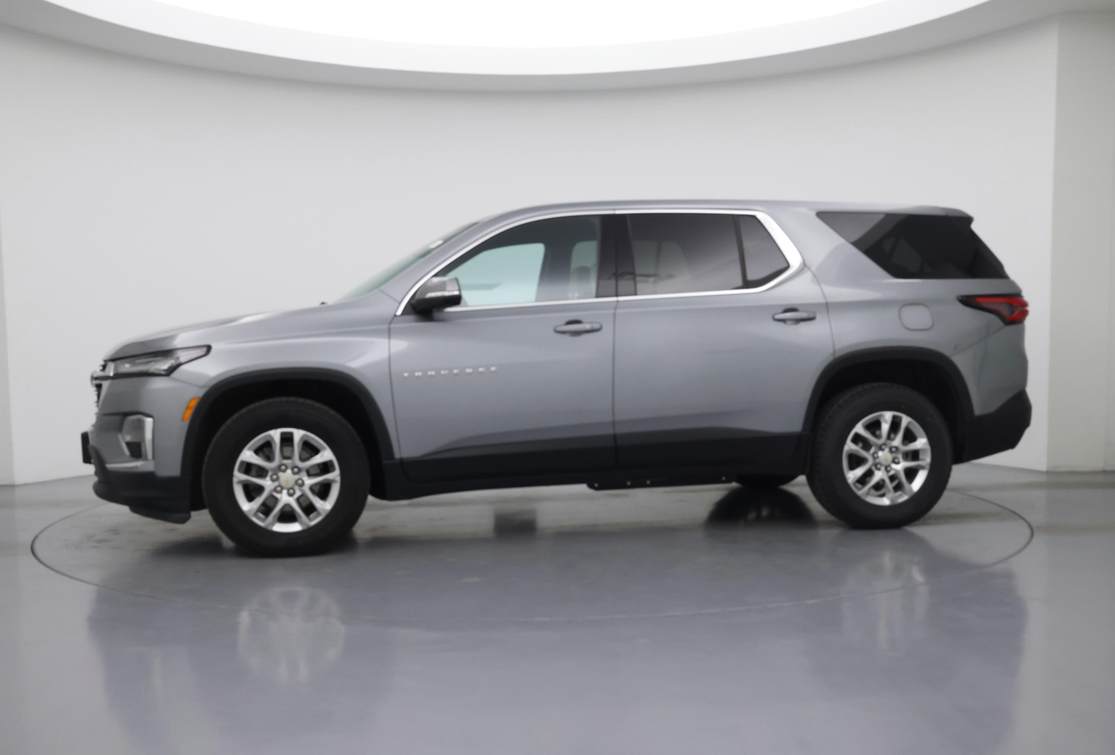 Thumbnail: 2023 Chevrolet Traverse - 3