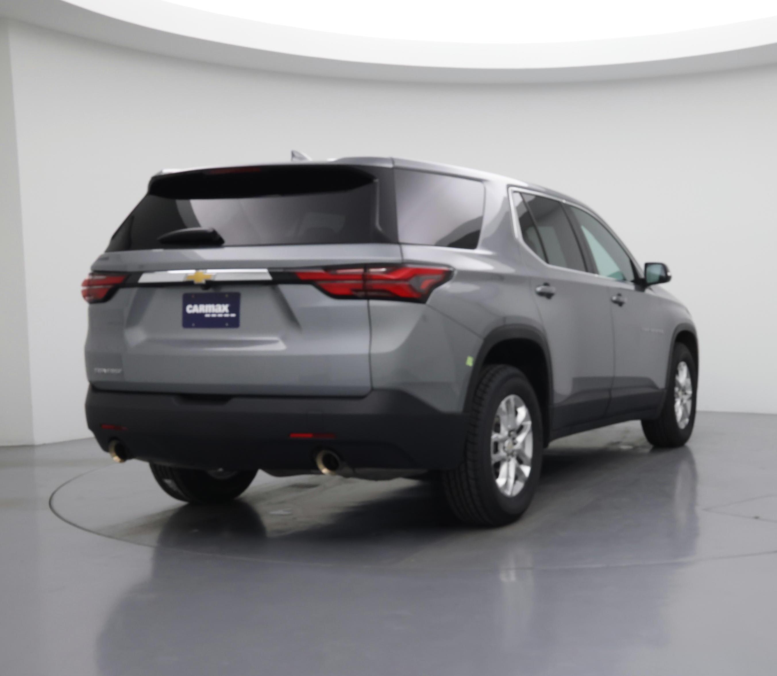 Thumbnail: 2023 Chevrolet Traverse - 8