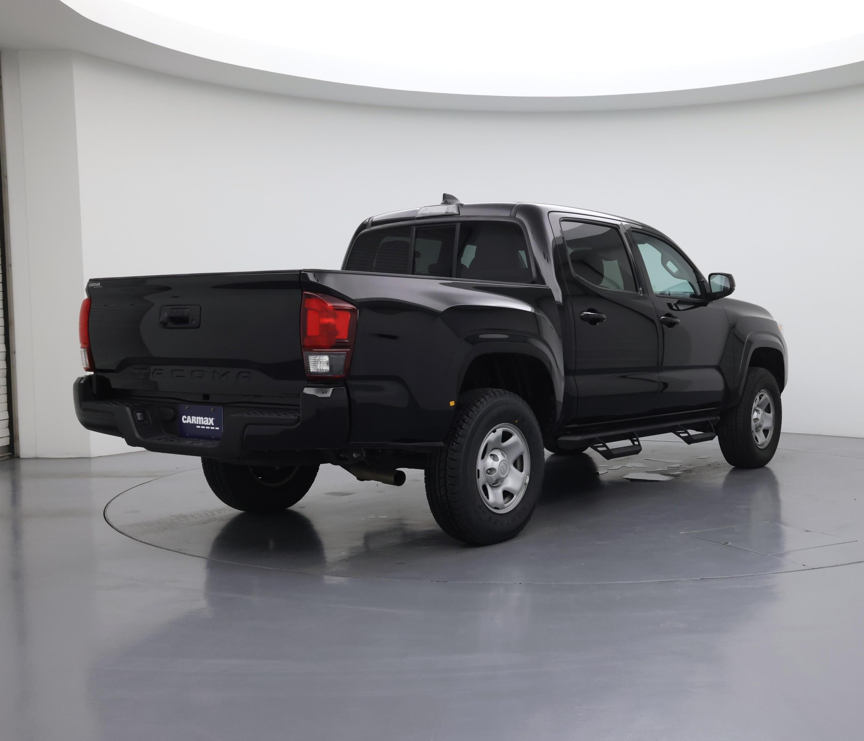 Thumbnail: 2023 Toyota Tacoma - 8