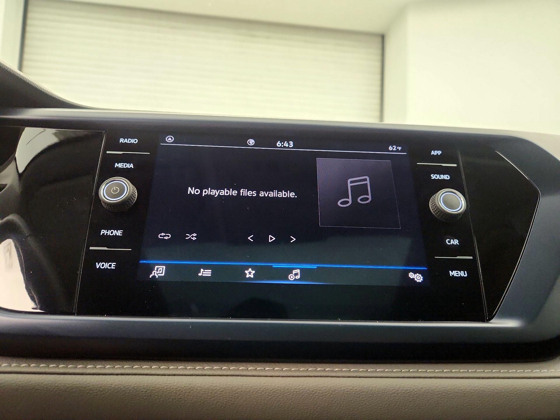 Thumbnail: 2024 Volkswagen Taos - 15